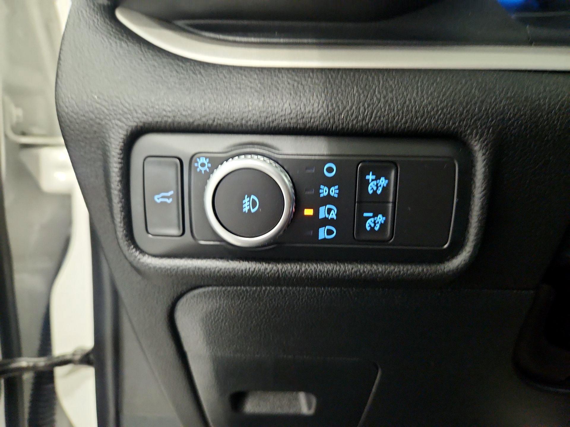 Thumbnail: 2021 Ford Explorer - 13