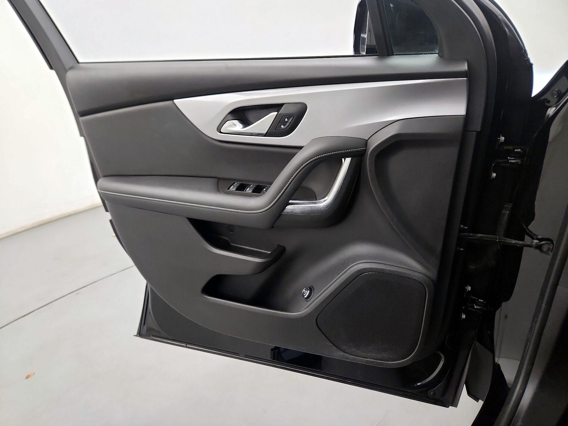 Thumbnail: 2024 Chevrolet Blazer - 12