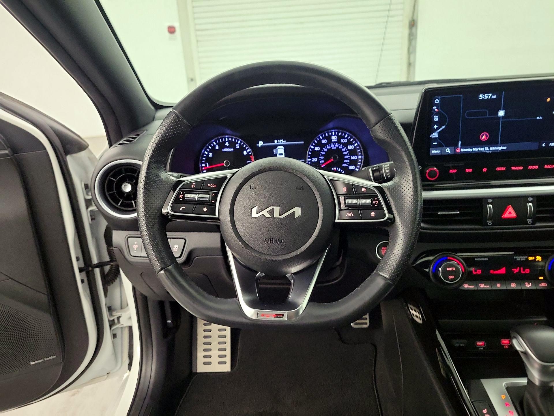 Thumbnail: 2023 Kia Forte - 10