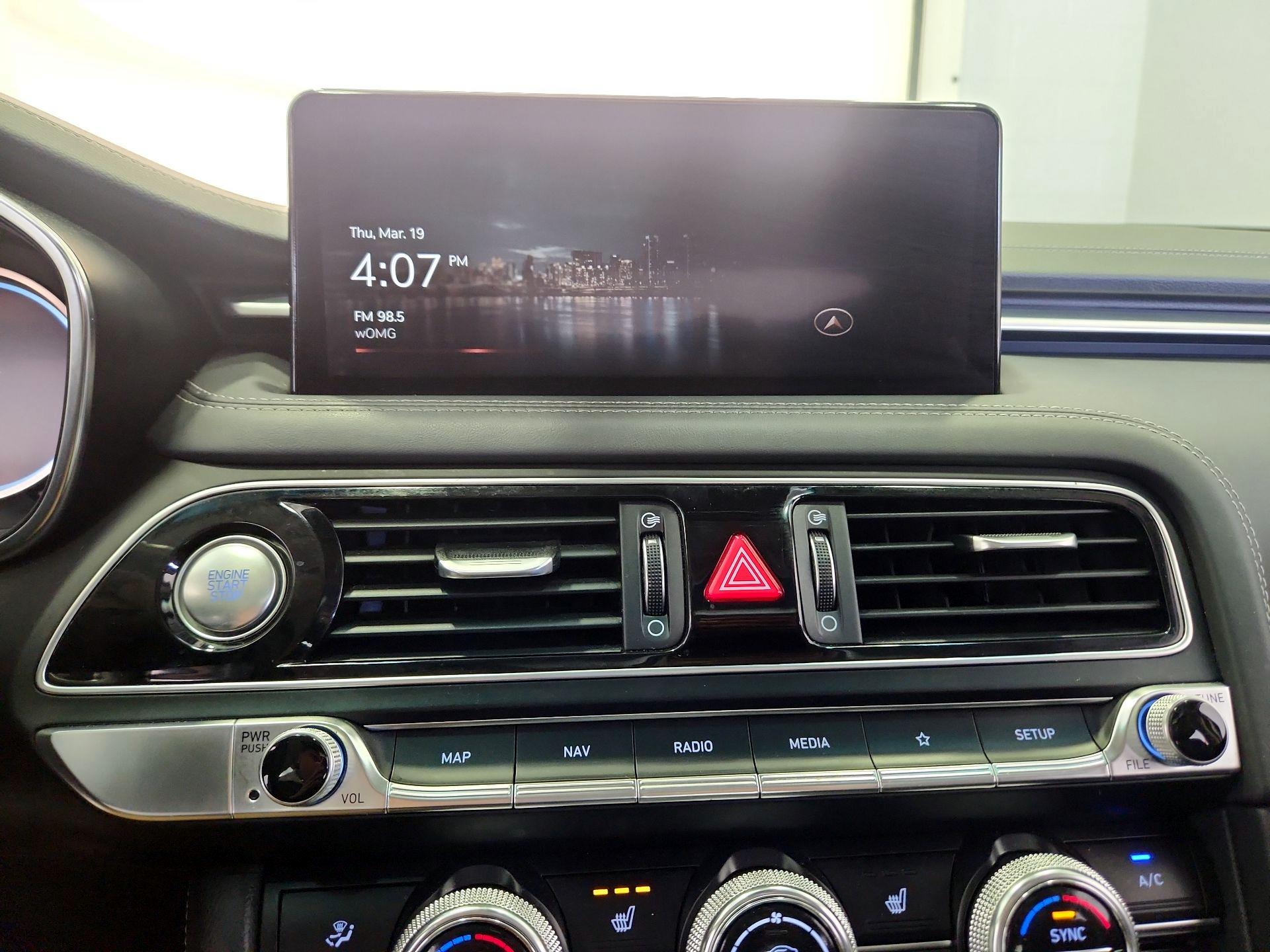 Thumbnail: 2022 Genesis G70 - 15