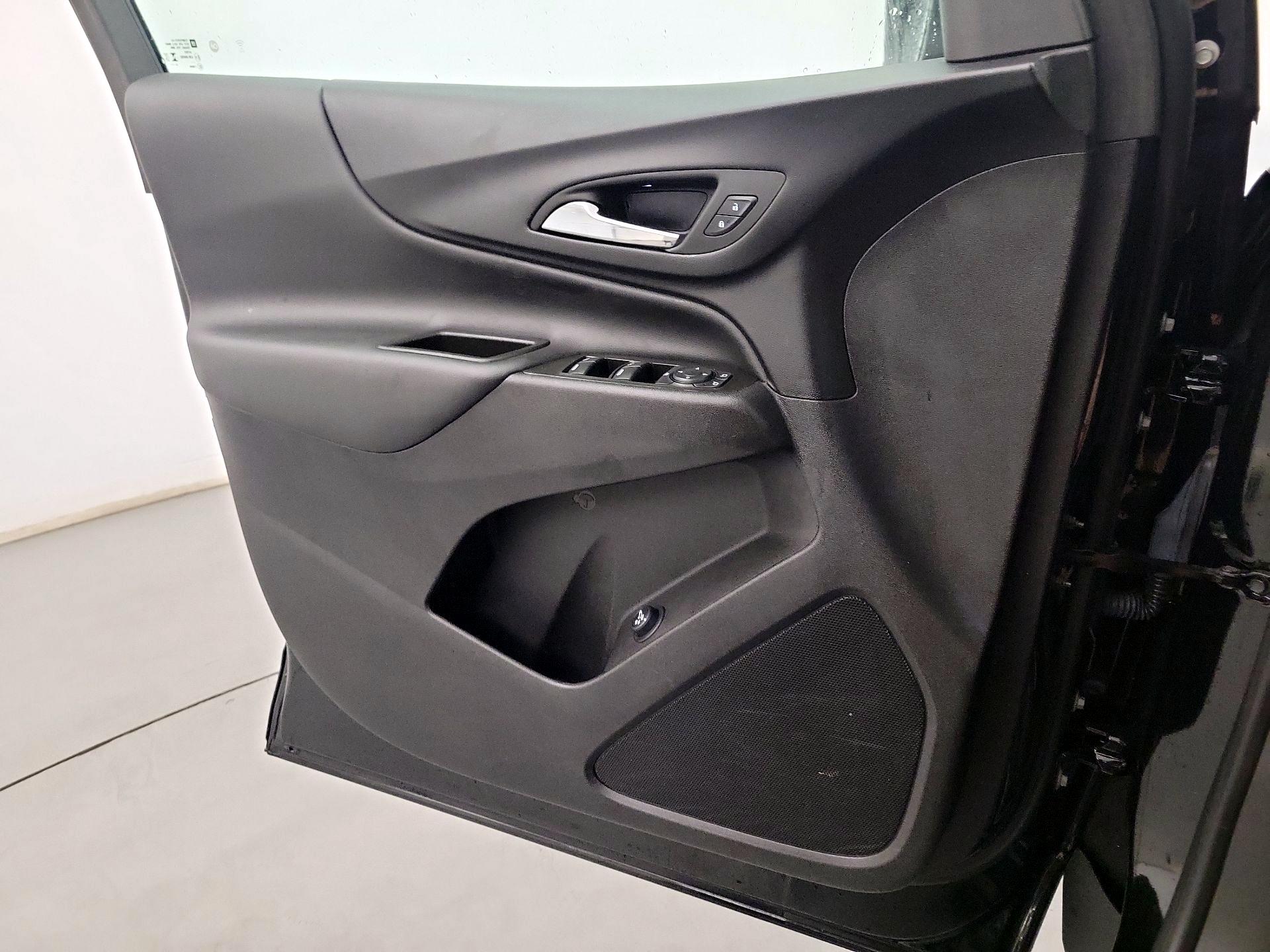 Thumbnail: 2024 Chevrolet Equinox - 12