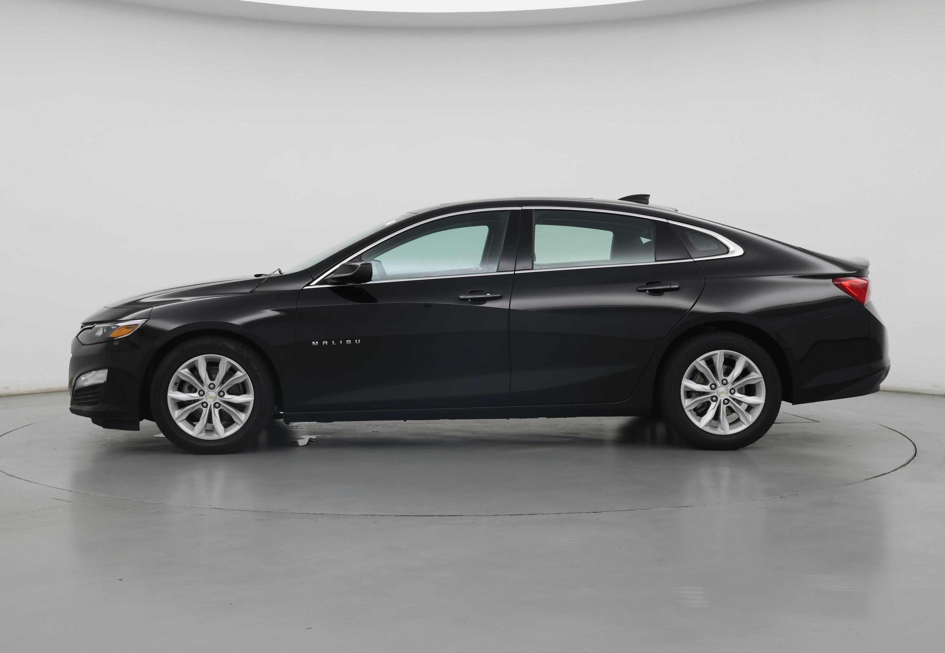 Thumbnail: 2023 Chevrolet Malibu - 3