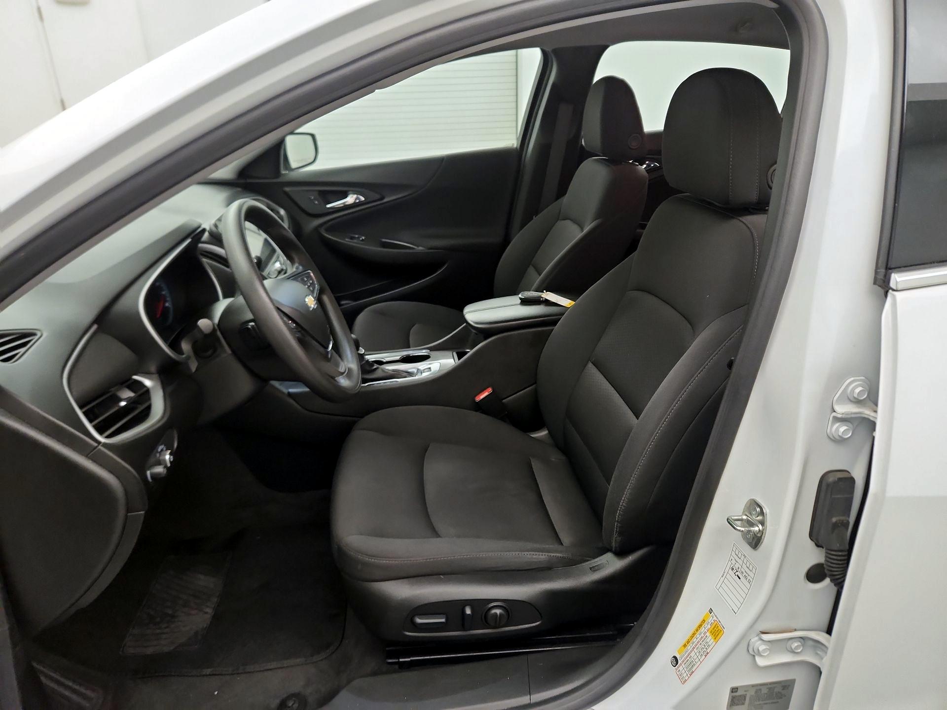 Thumbnail: 2024 Chevrolet Malibu - 11