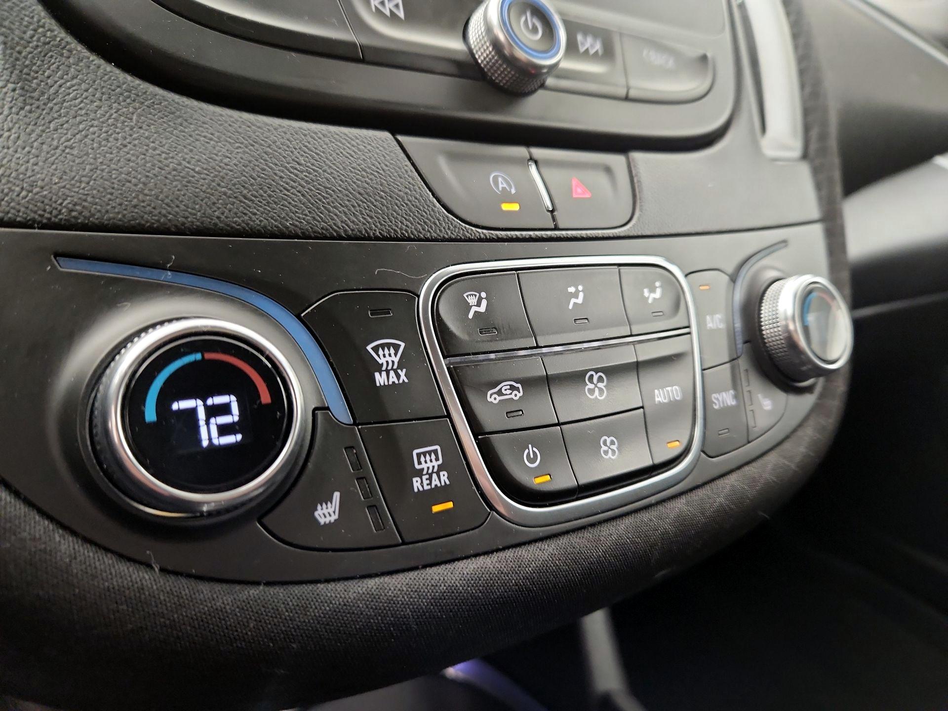 Thumbnail: 2024 Chevrolet Malibu - 16