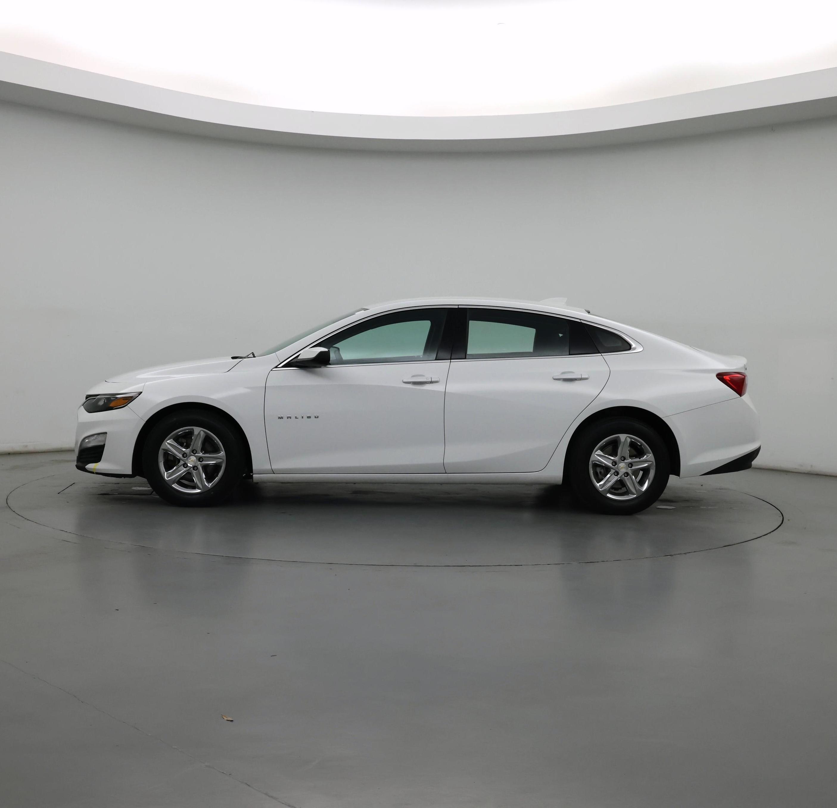 Thumbnail: 2024 Chevrolet Malibu - 3