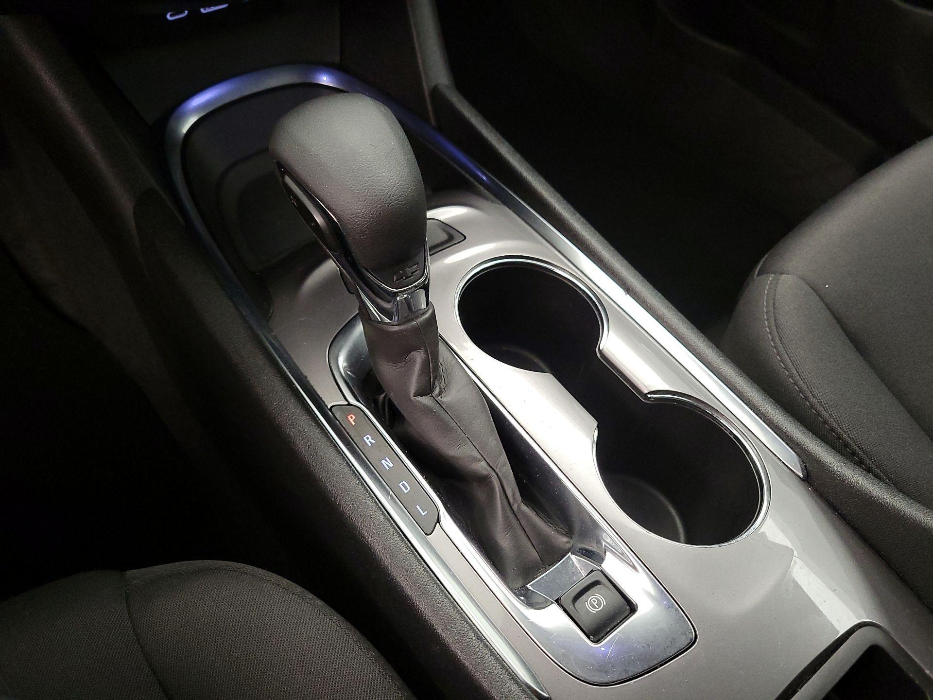 Thumbnail: 2023 Chevrolet Malibu - 17