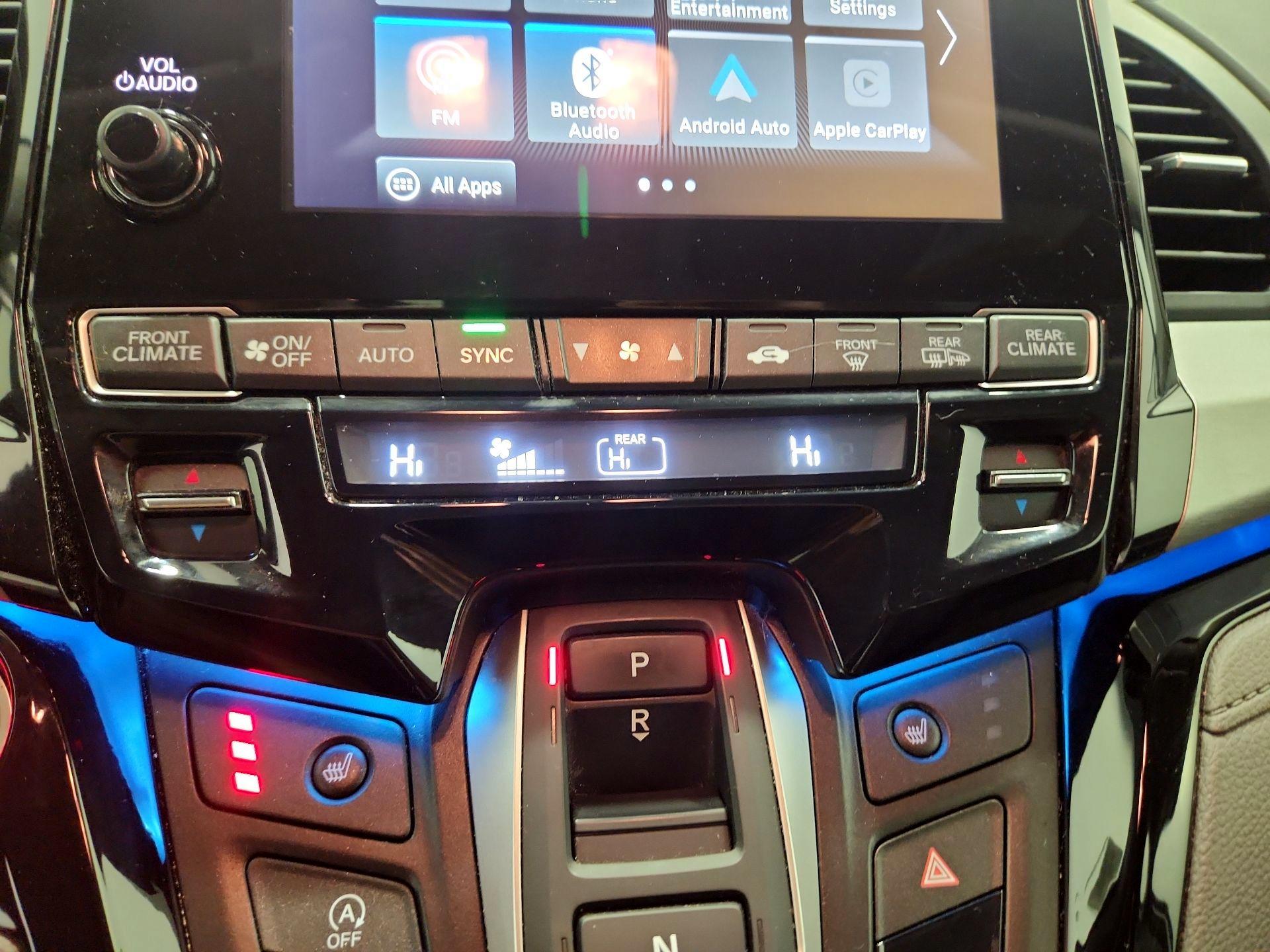 Thumbnail: 2022 Honda Odyssey - 16