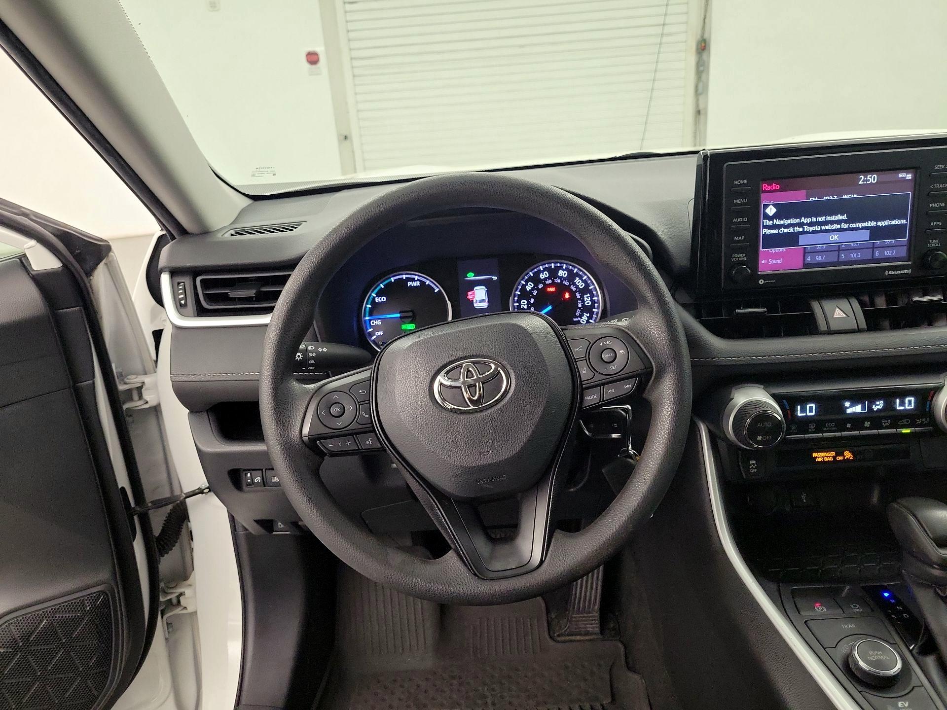 Thumbnail: 2022 Toyota RAV4 - 10