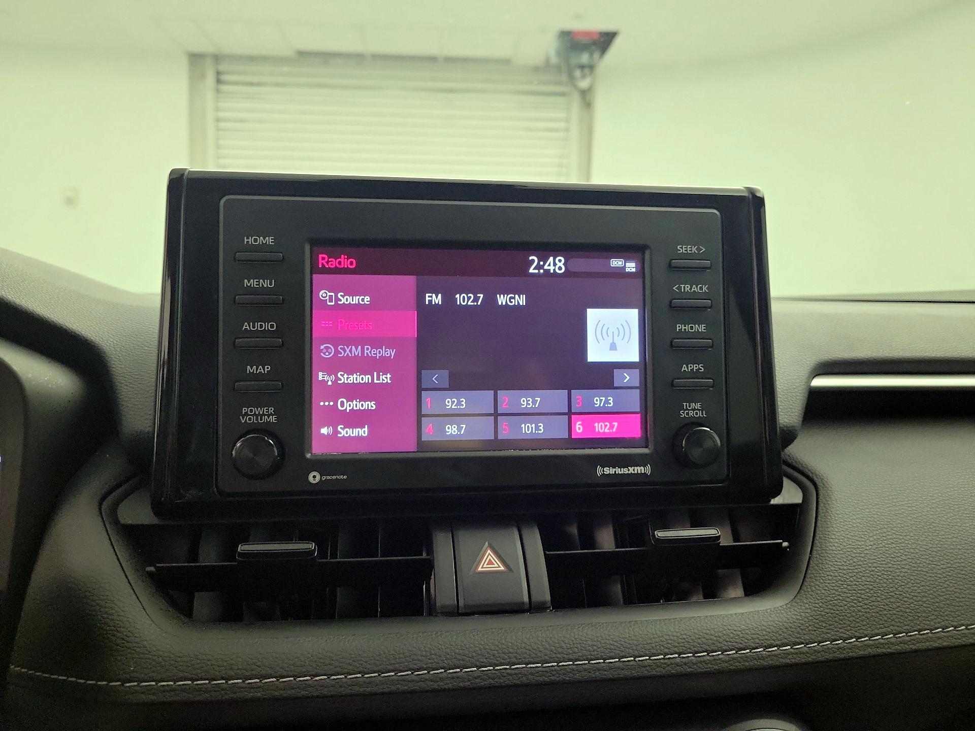 Thumbnail: 2022 Toyota RAV4 - 16