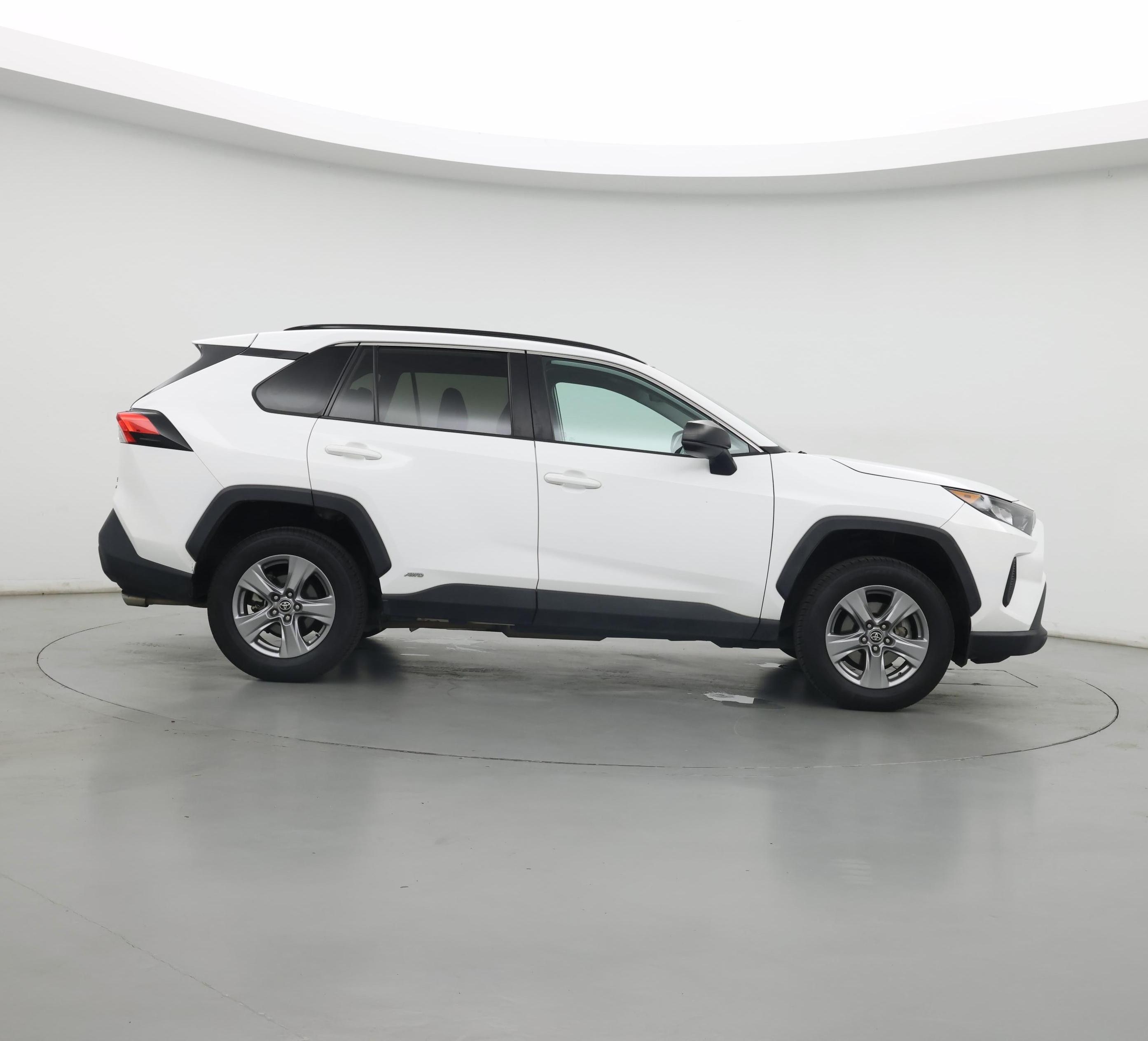 Thumbnail: 2022 Toyota RAV4 - 7