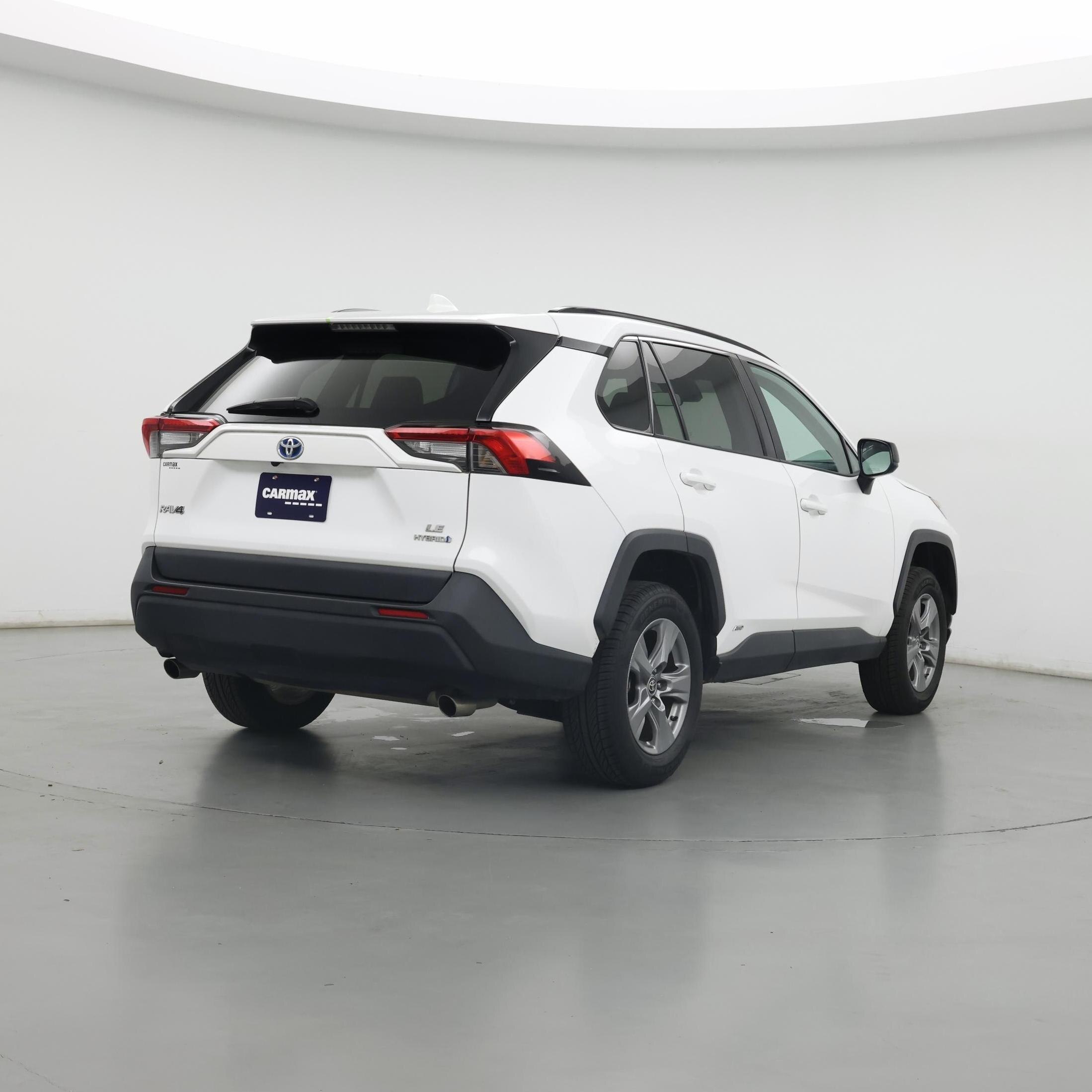 Thumbnail: 2022 Toyota RAV4 - 8