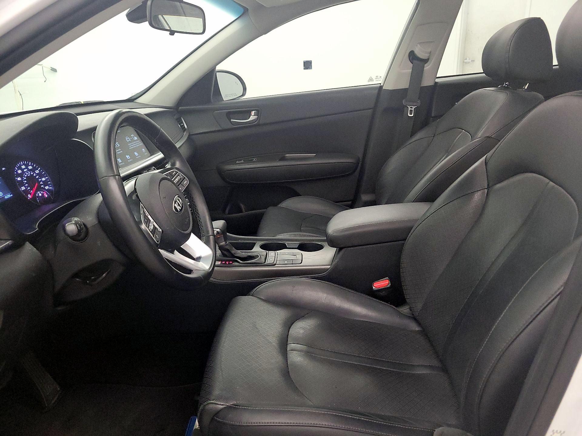 Thumbnail: 2020 Kia Optima - 11