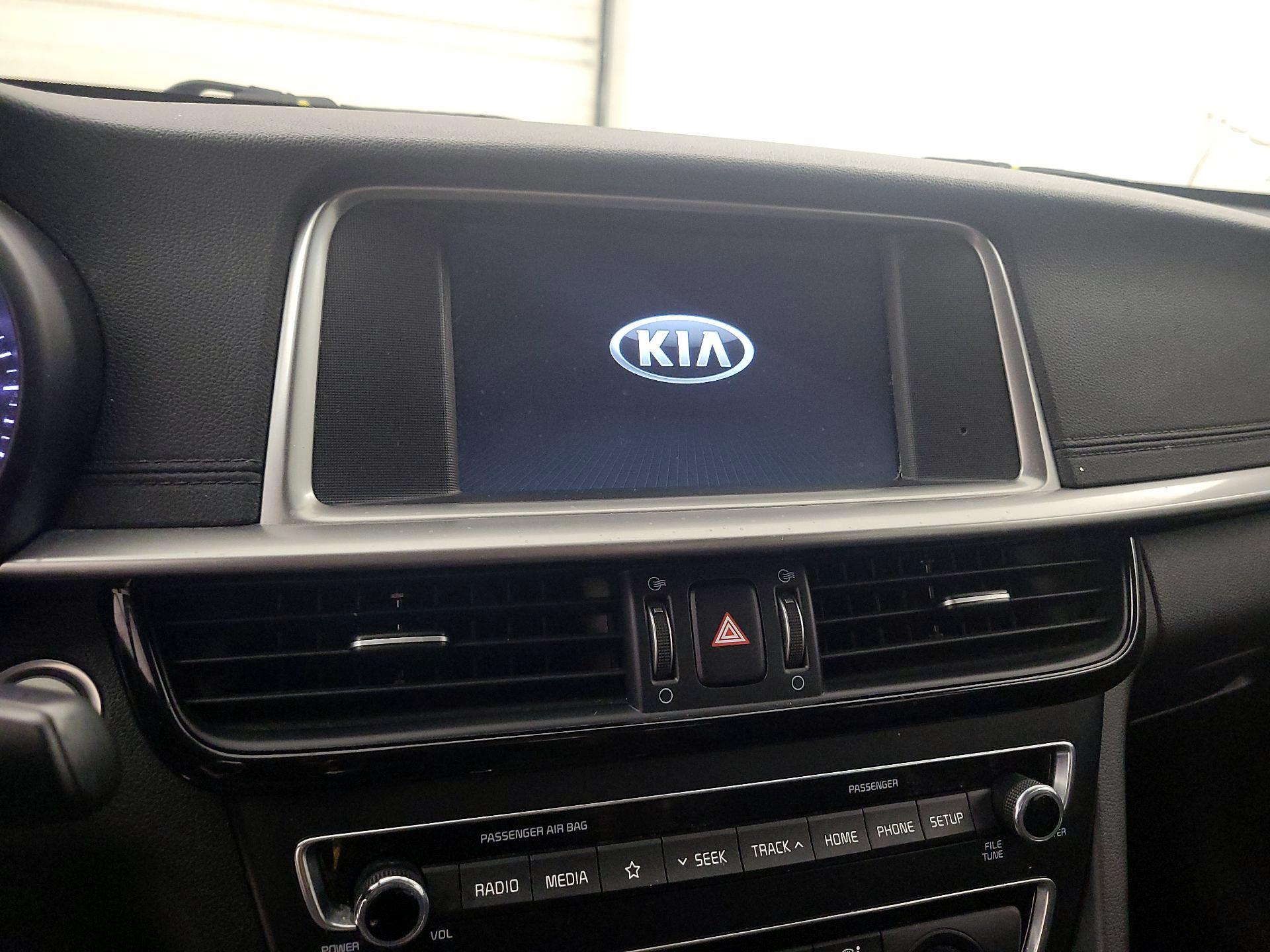 Thumbnail: 2020 Kia Optima - 15