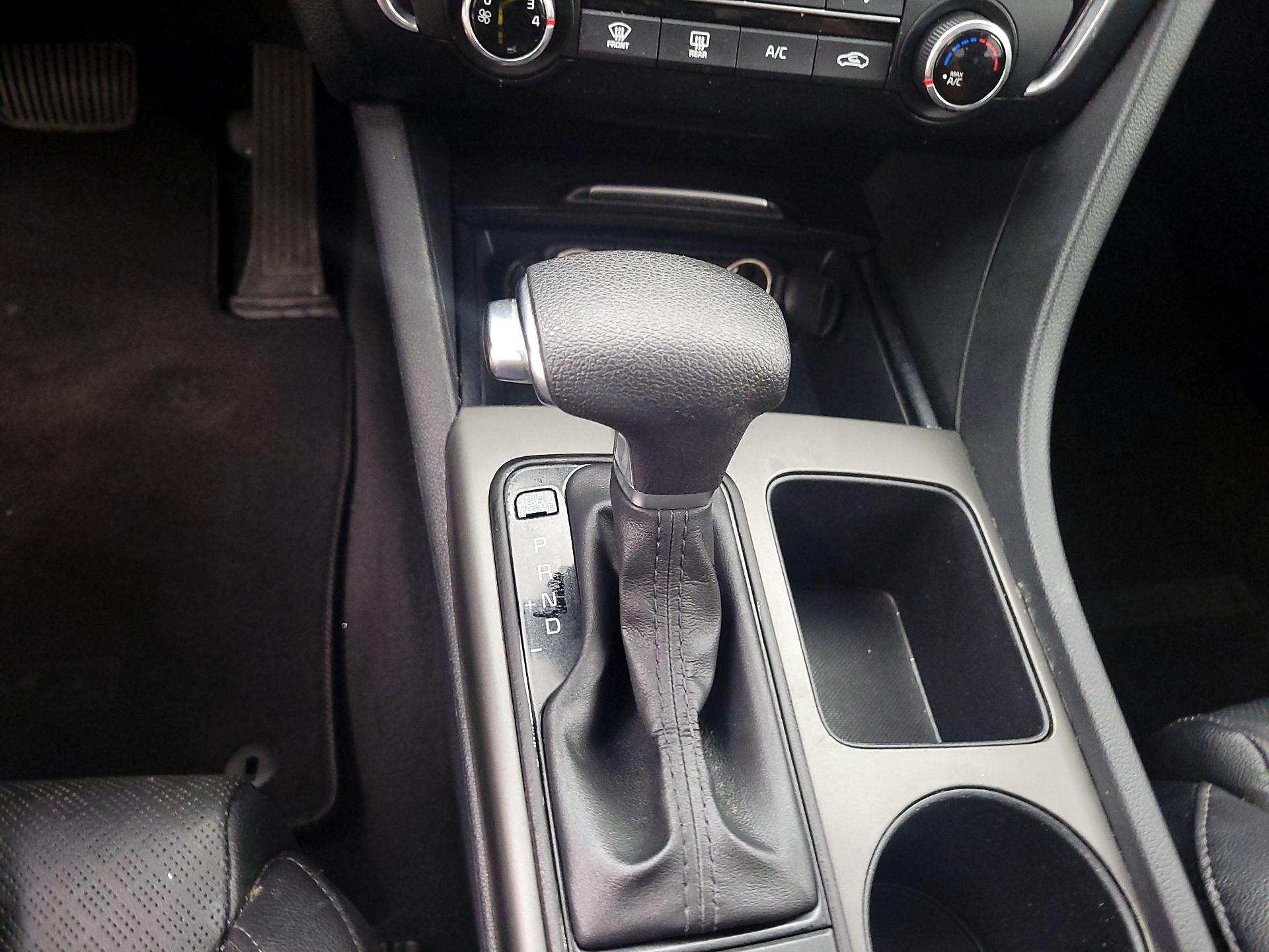 Thumbnail: 2020 Kia Optima - 17