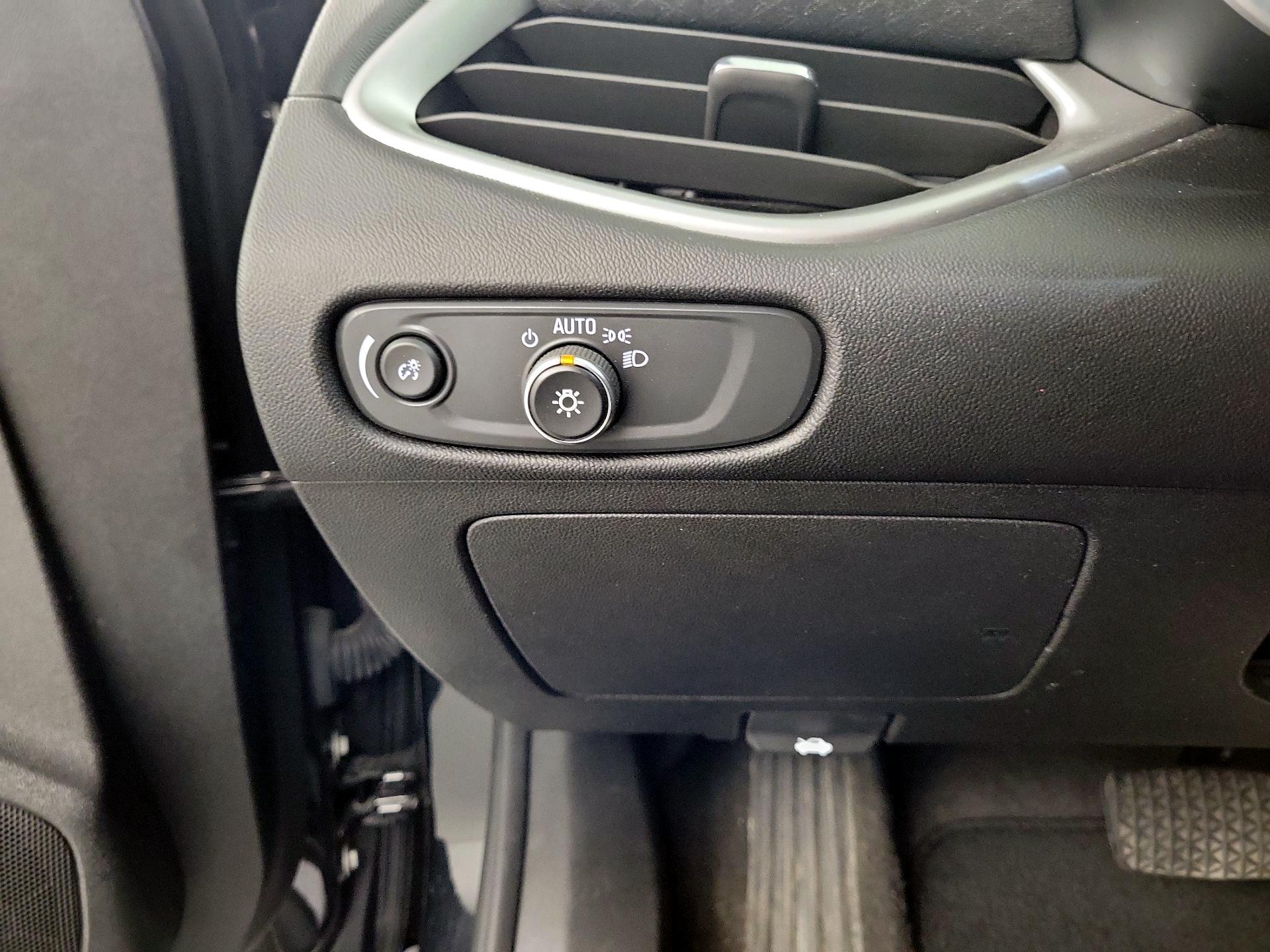 Thumbnail: 2024 Chevrolet Malibu - 13