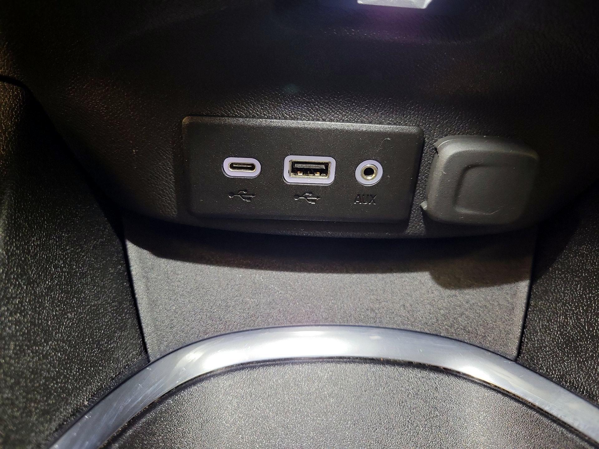 Thumbnail: 2024 Chevrolet Malibu - 19