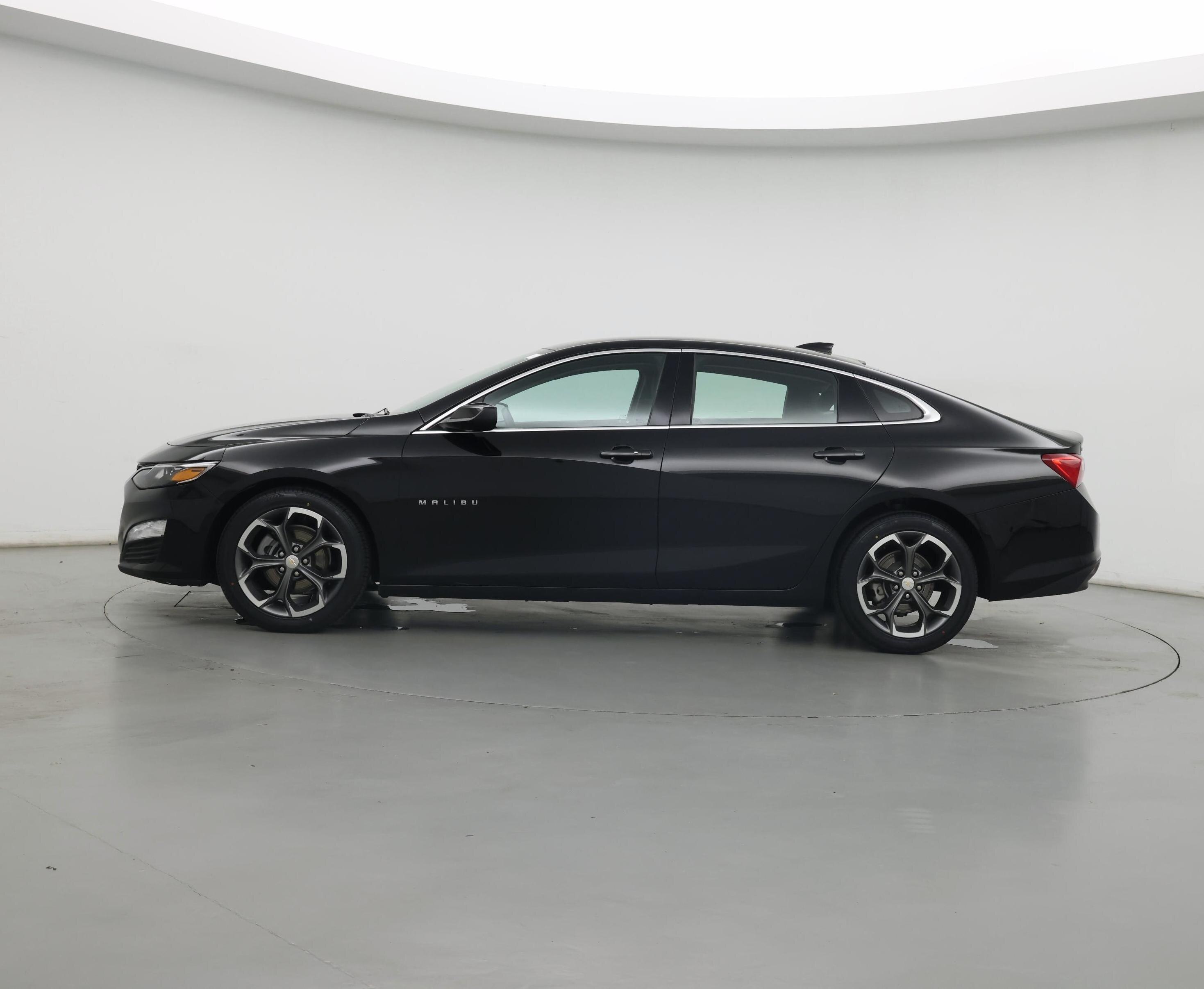 Thumbnail: 2024 Chevrolet Malibu - 3