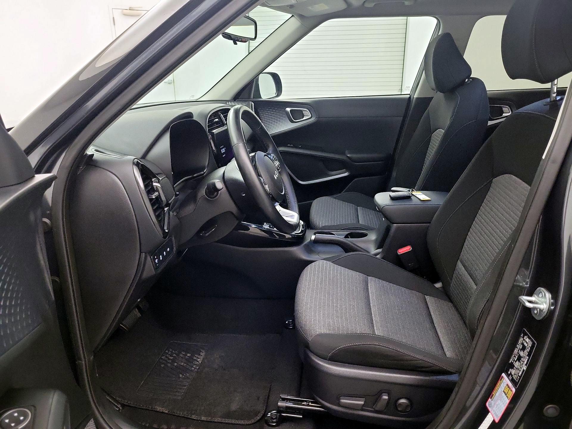 Thumbnail: 2023 Kia Soul - 11