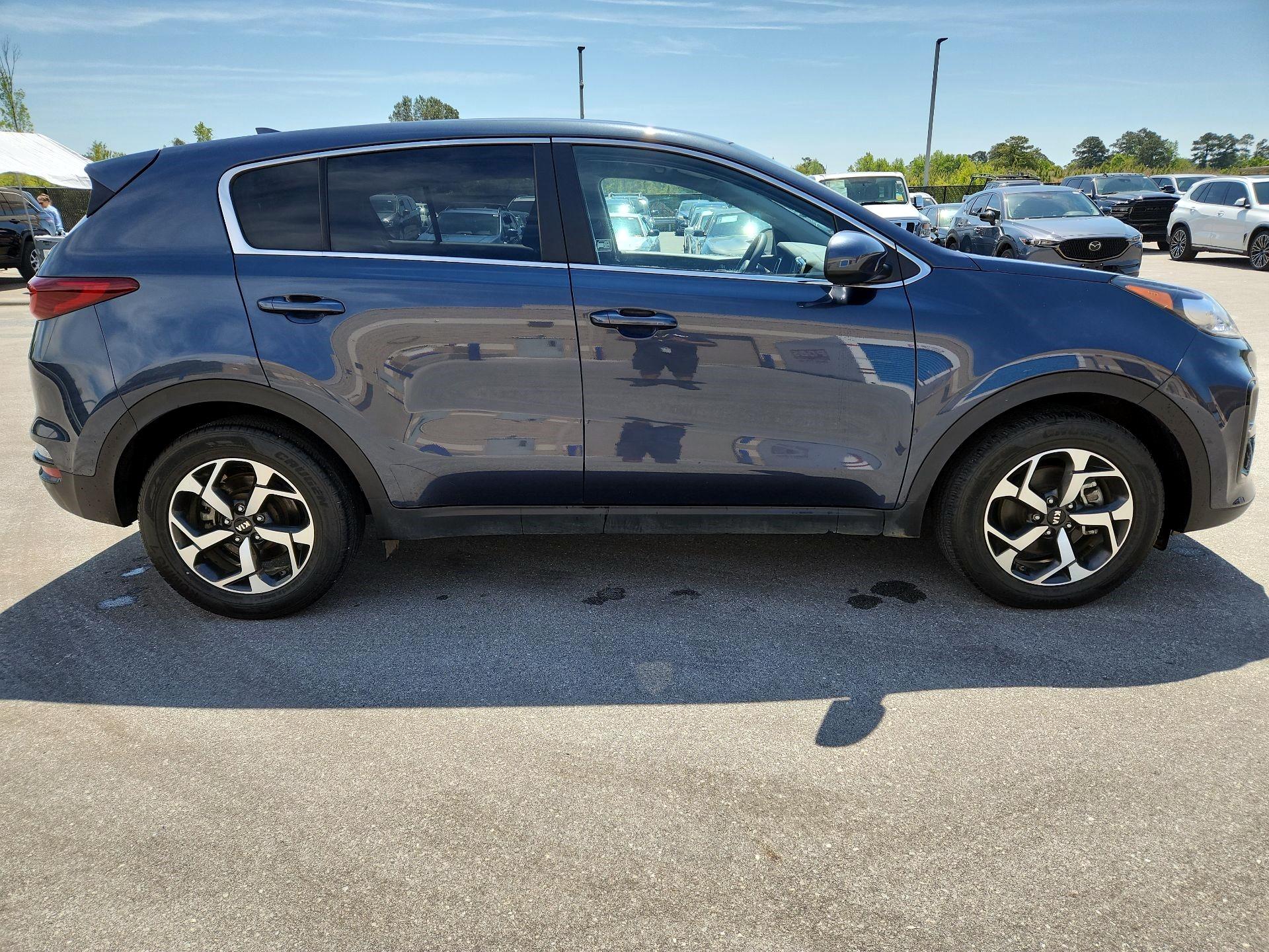 Thumbnail: 2022 Kia Sportage - 4