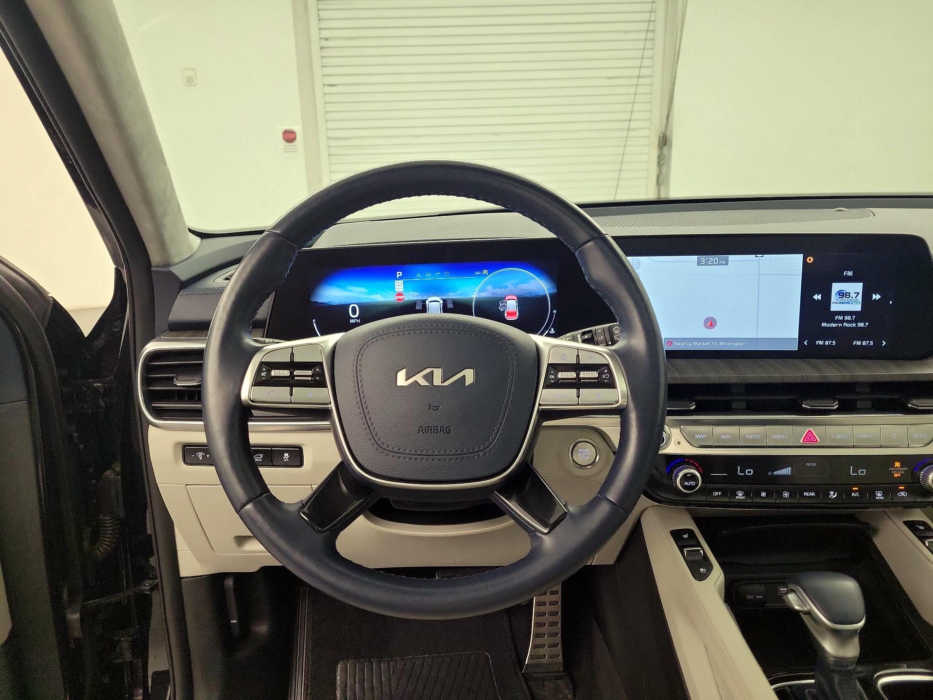 Thumbnail: 2023 Kia Telluride - 10