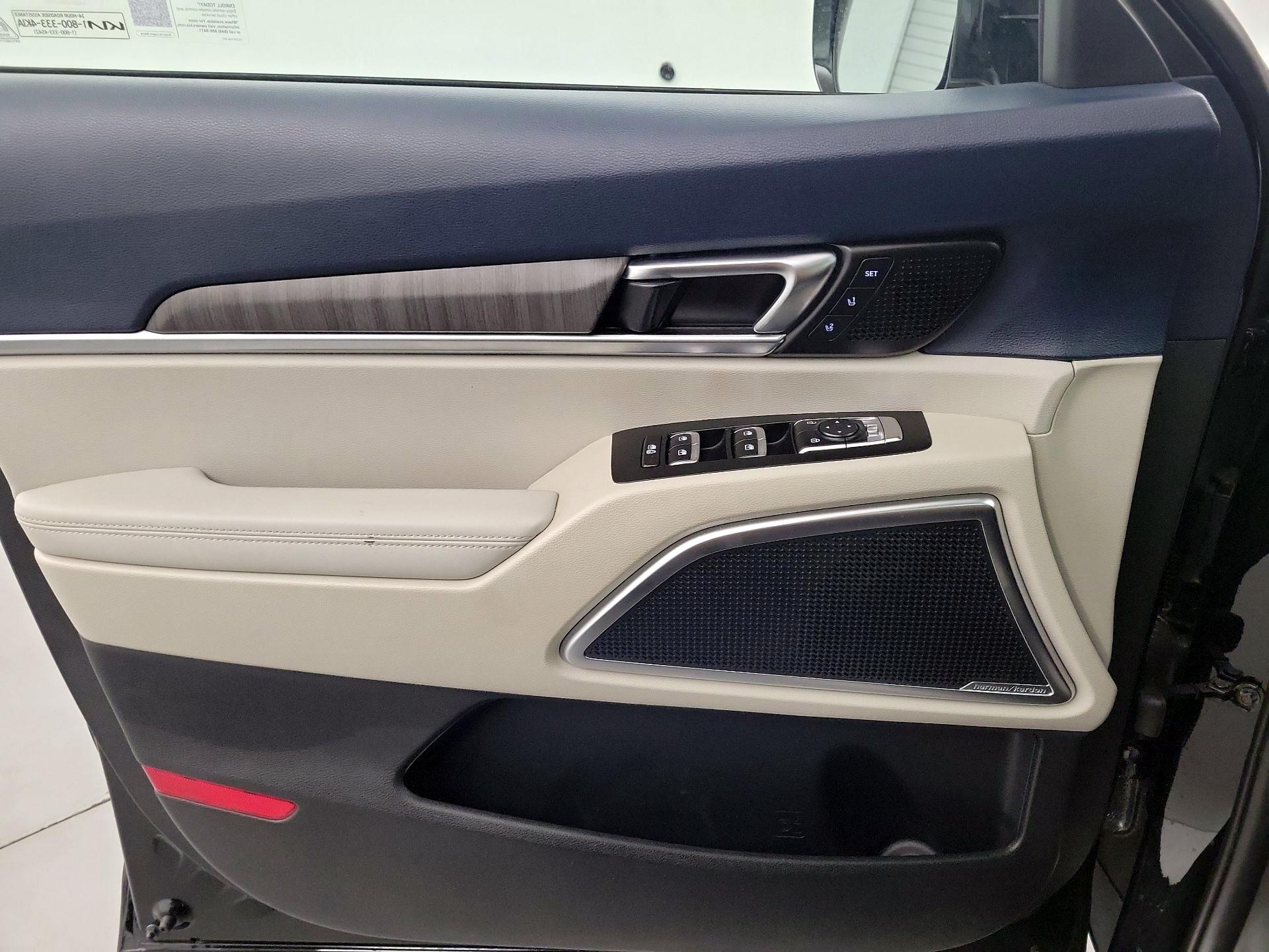 Thumbnail: 2023 Kia Telluride - 12