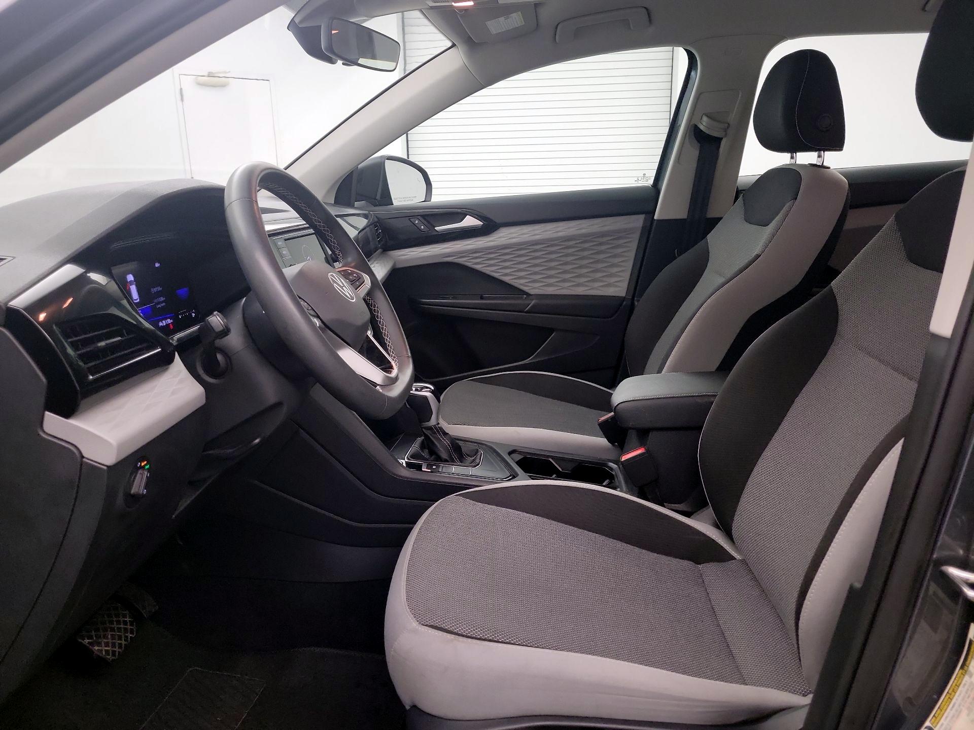 Thumbnail: 2023 Volkswagen Taos - 11