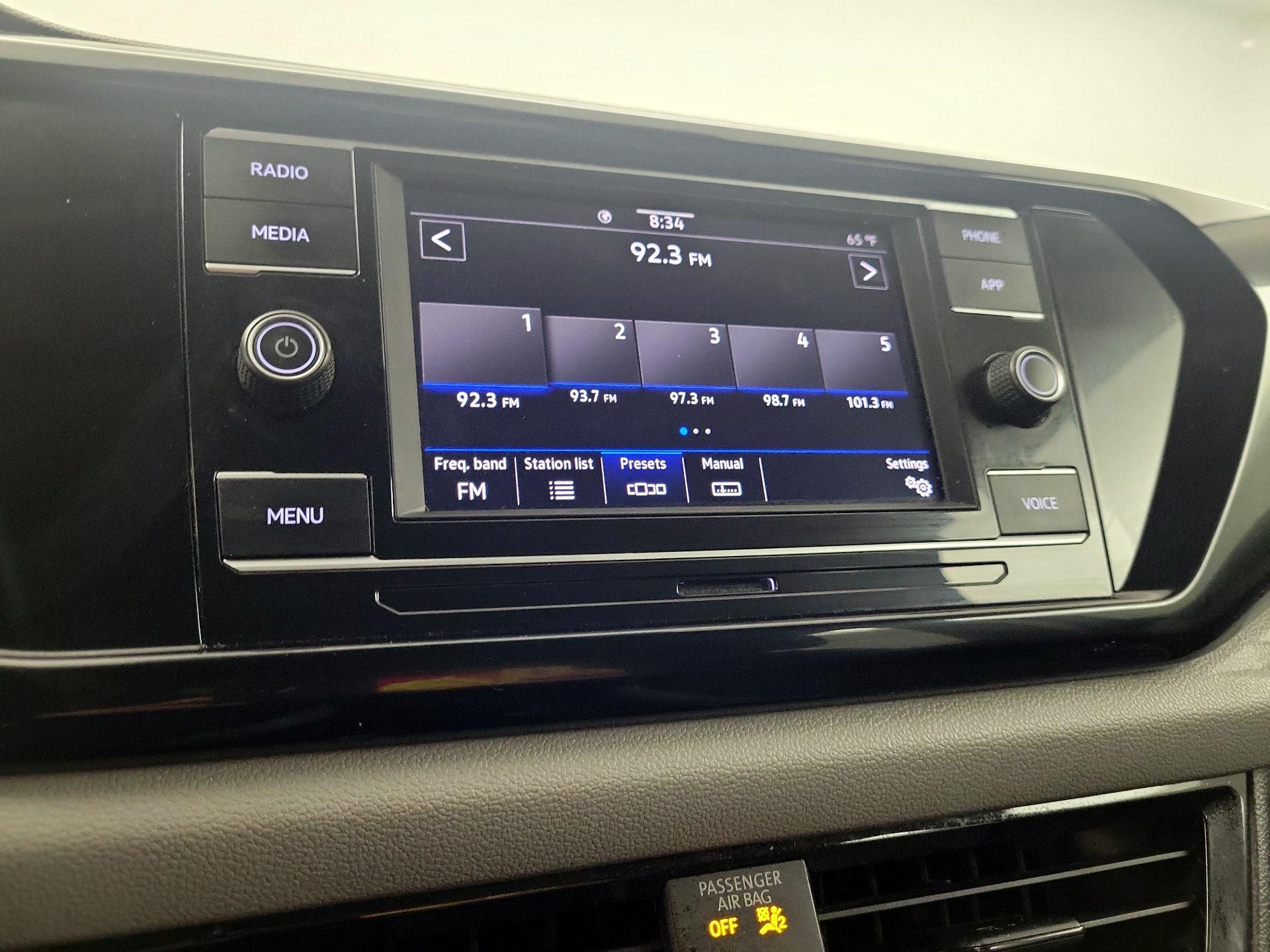 Thumbnail: 2023 Volkswagen Taos - 15