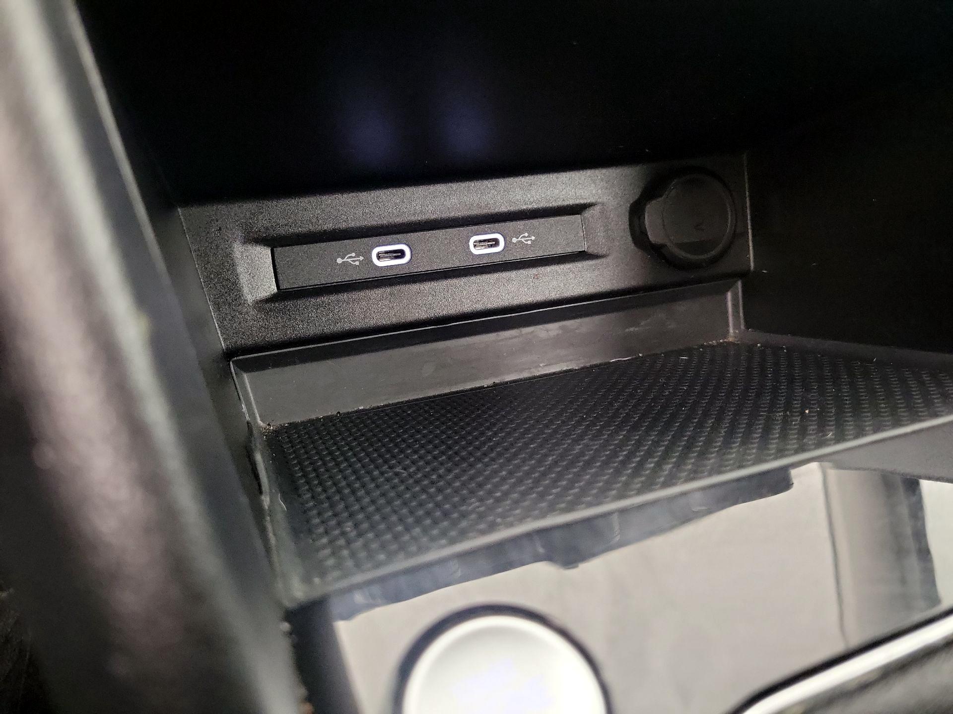 Thumbnail: 2023 Volkswagen Taos - 18