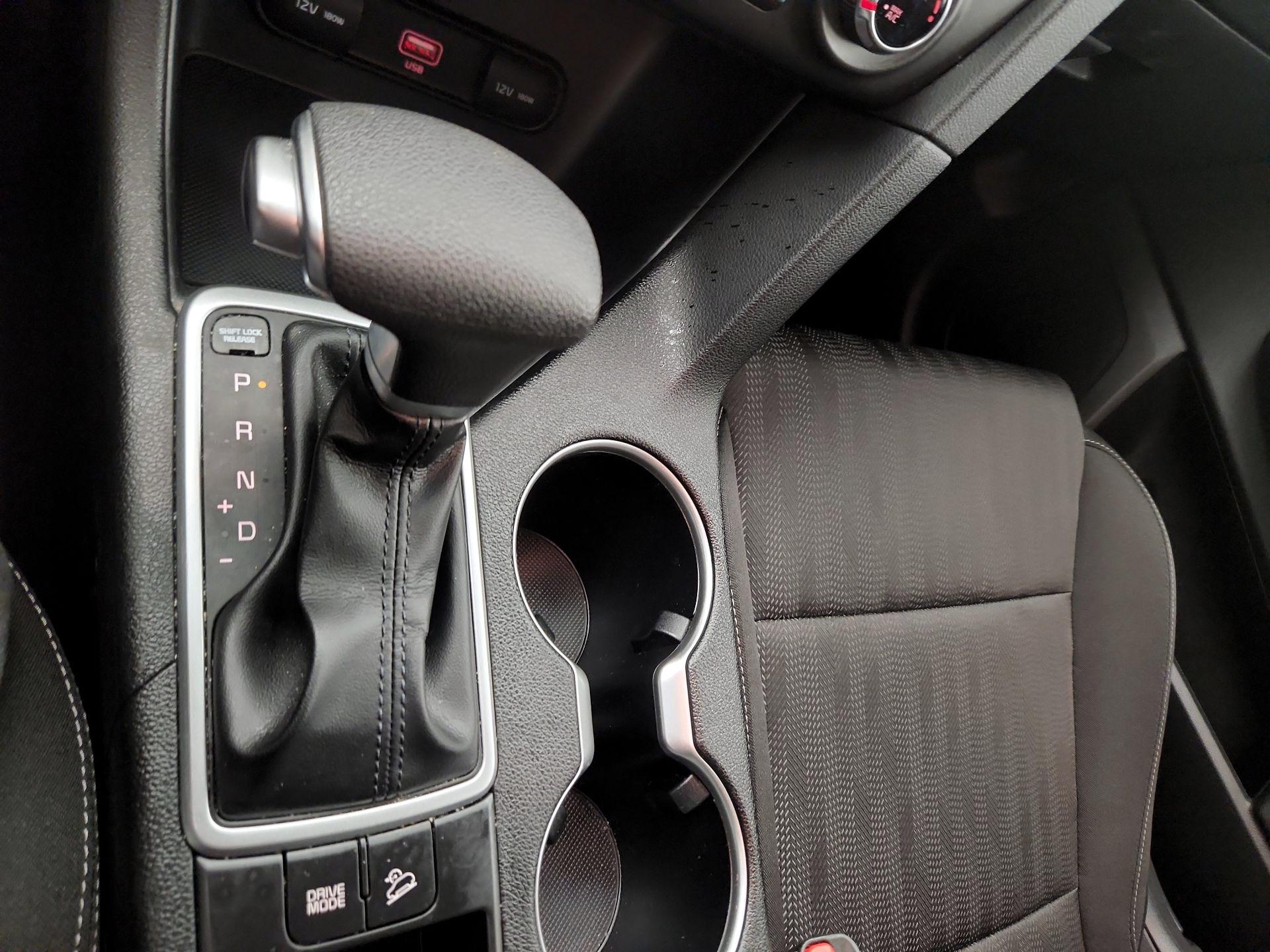 Thumbnail: 2021 Kia Sportage - 17