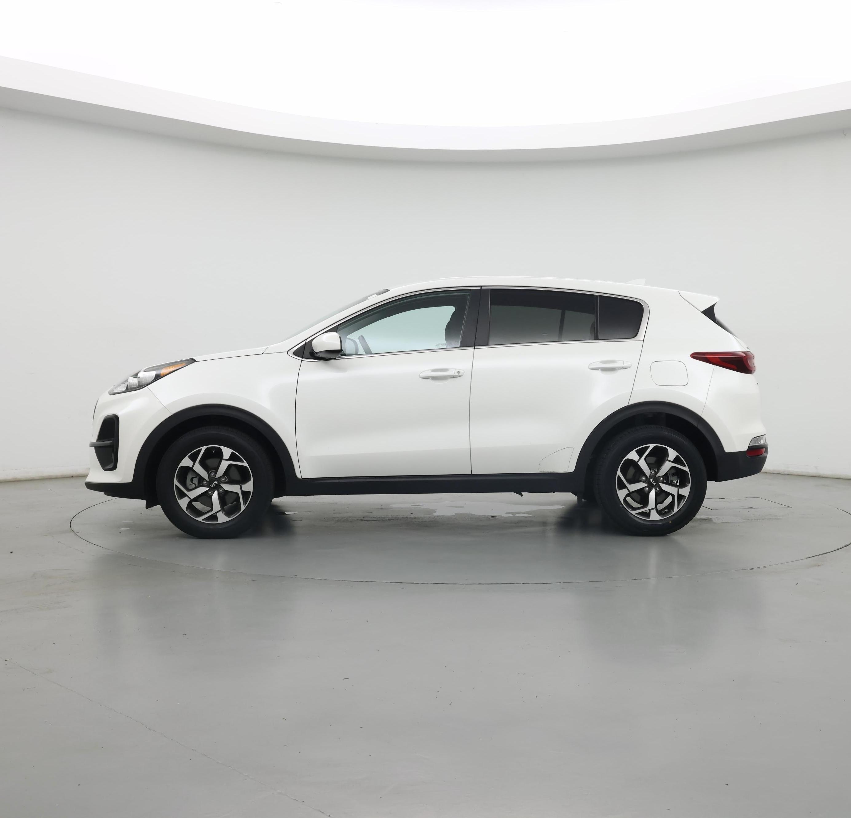 Thumbnail: 2021 Kia Sportage - 3