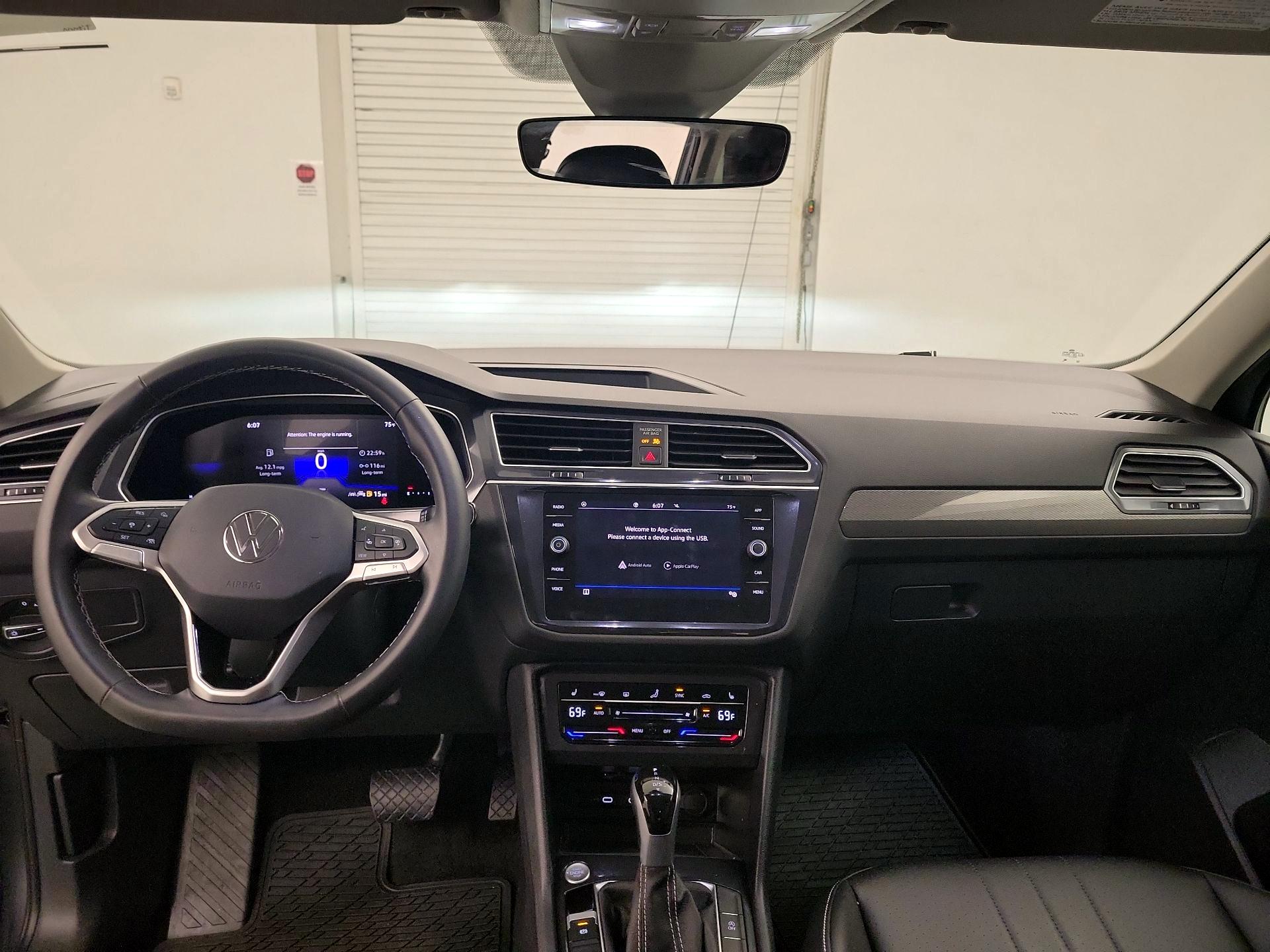 Thumbnail: 2024 Volkswagen Tiguan - 9