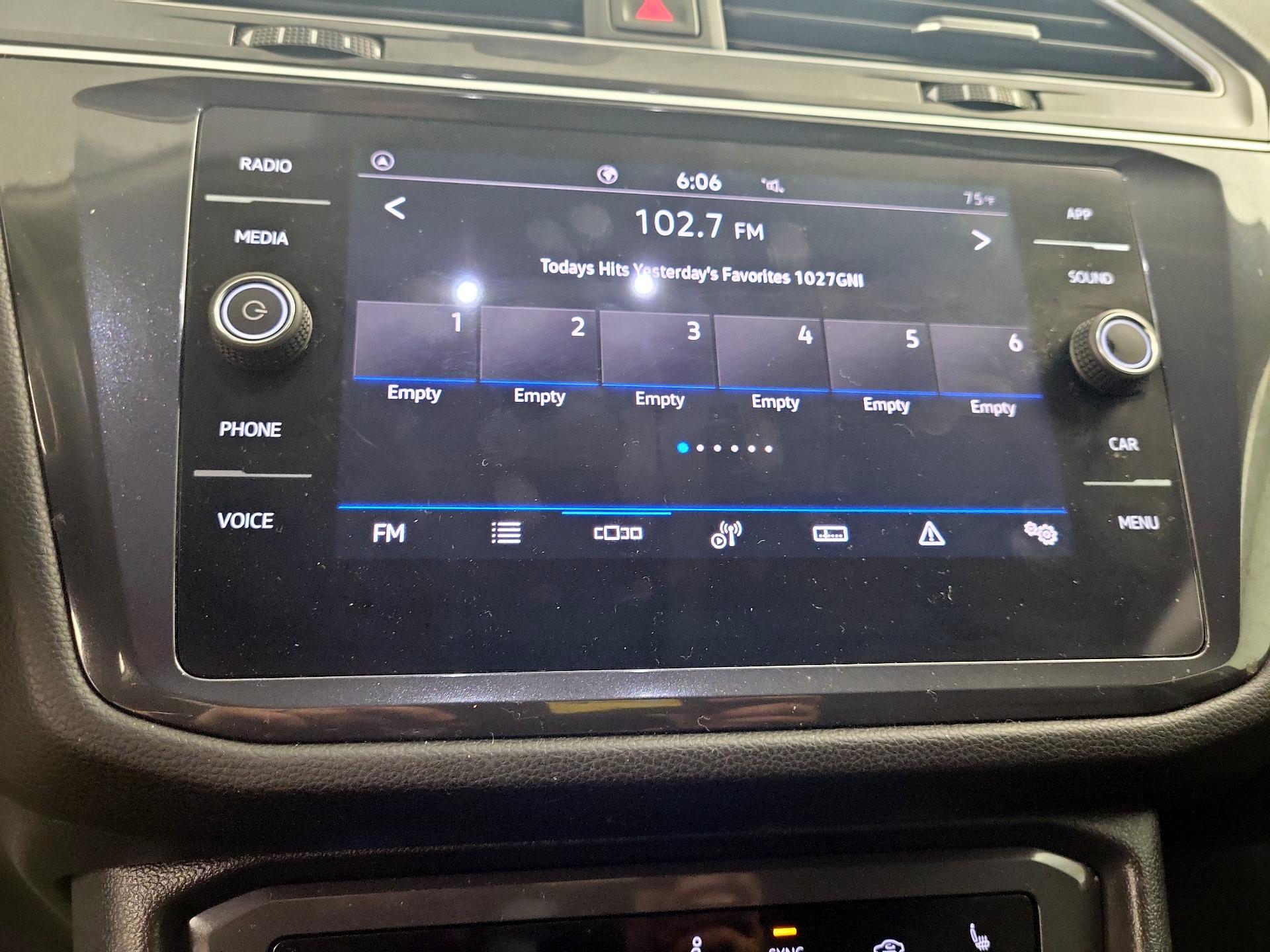 Thumbnail: 2024 Volkswagen Tiguan - 15