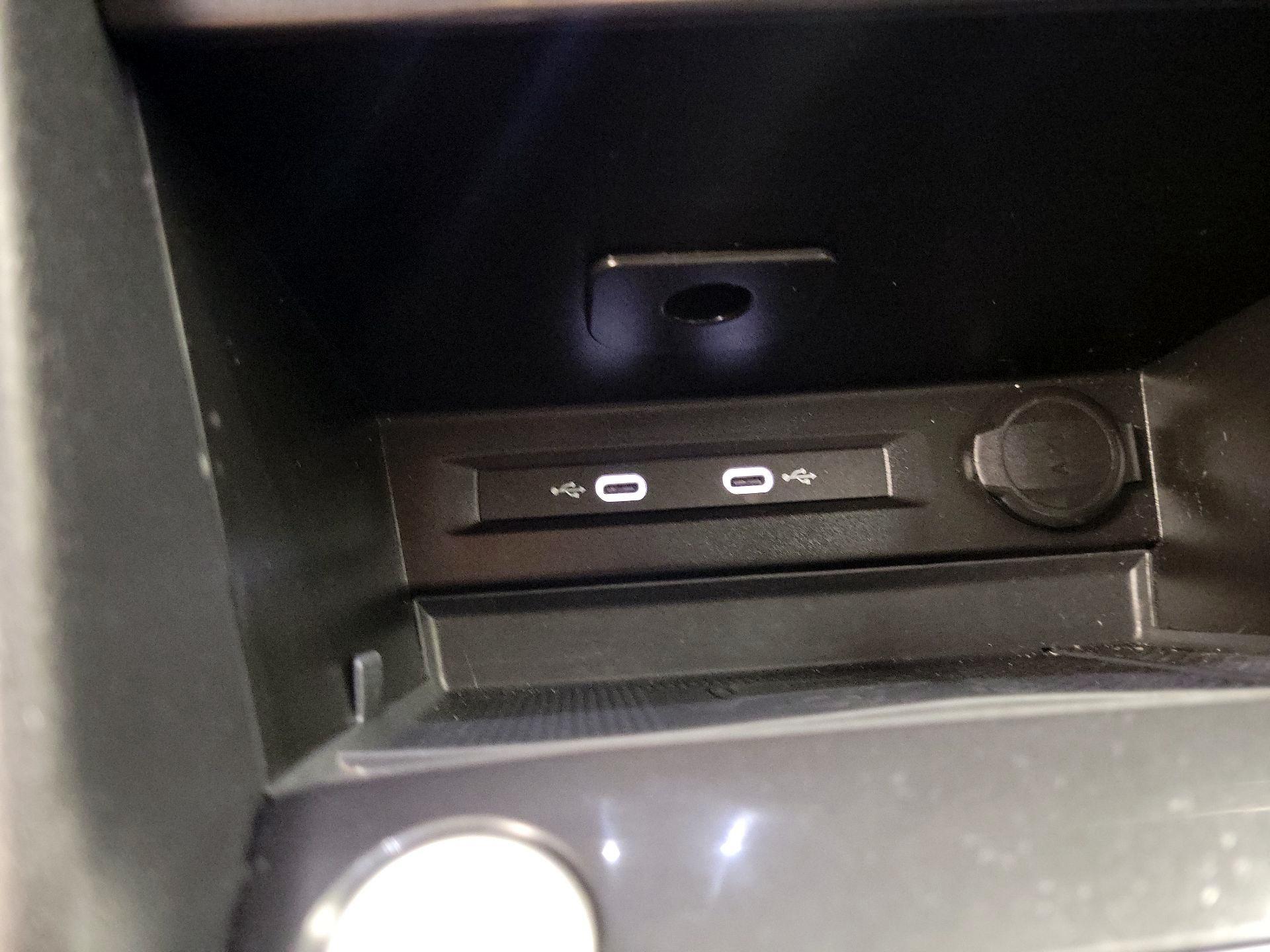 Thumbnail: 2024 Volkswagen Tiguan - 18