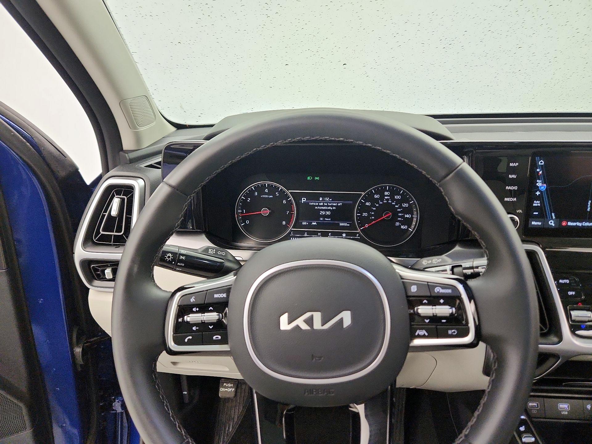 Thumbnail: 2023 Kia Sorento - 10