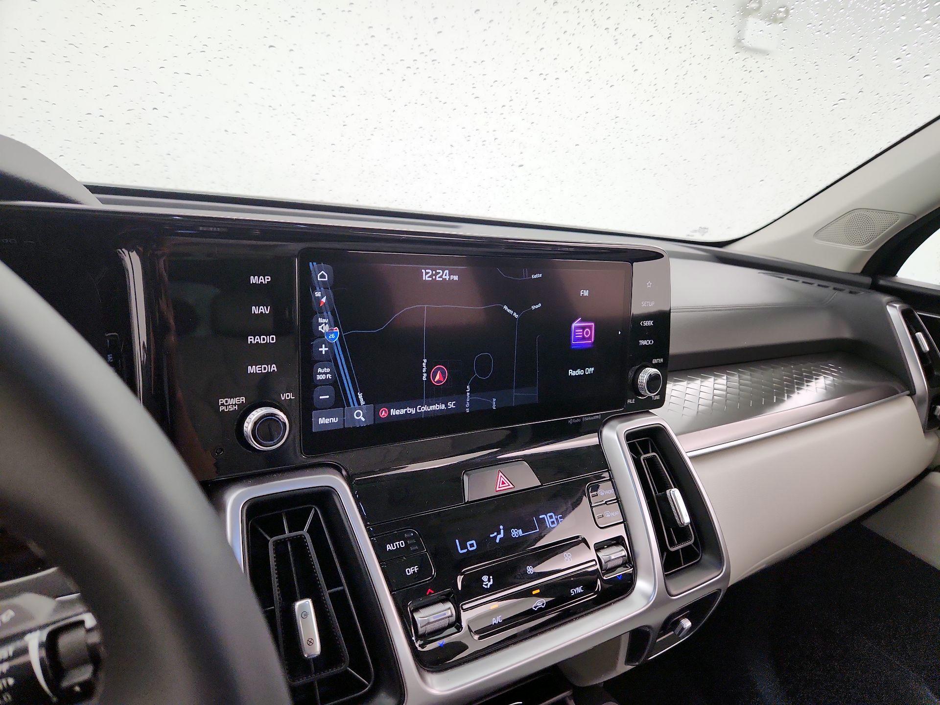 Thumbnail: 2023 Kia Sorento - 14