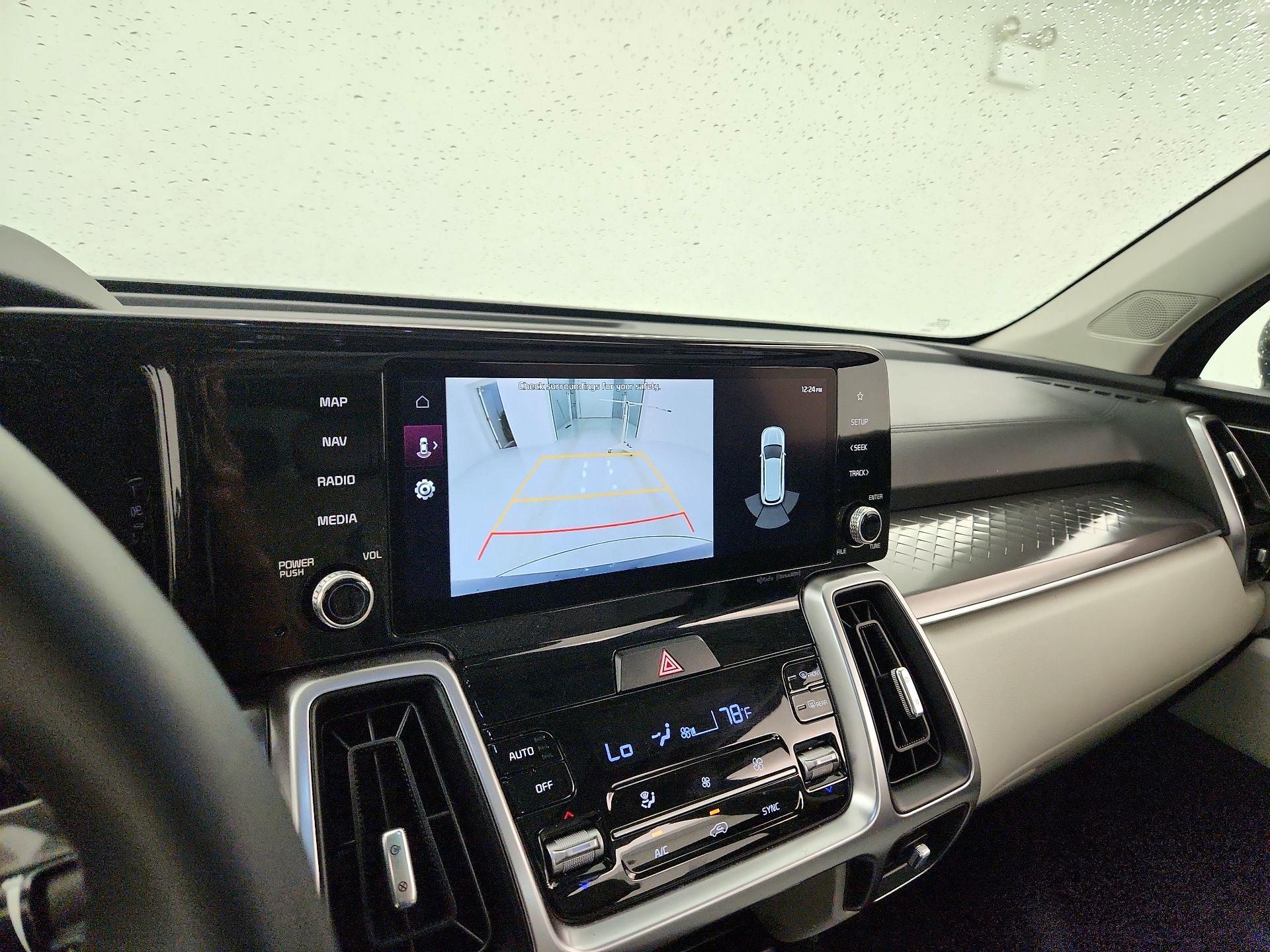 Thumbnail: 2023 Kia Sorento - 15