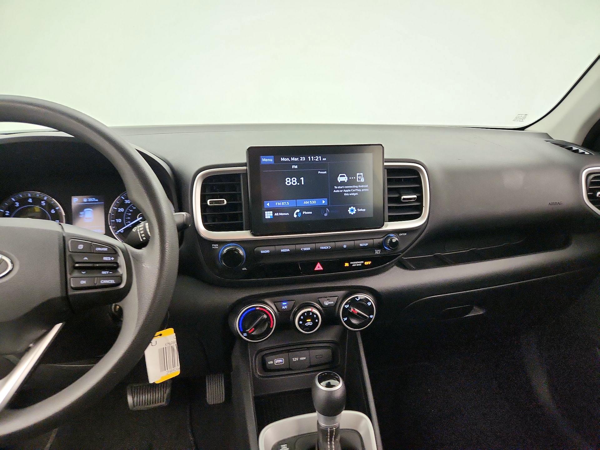 Thumbnail: 2022 Hyundai Venue - 9