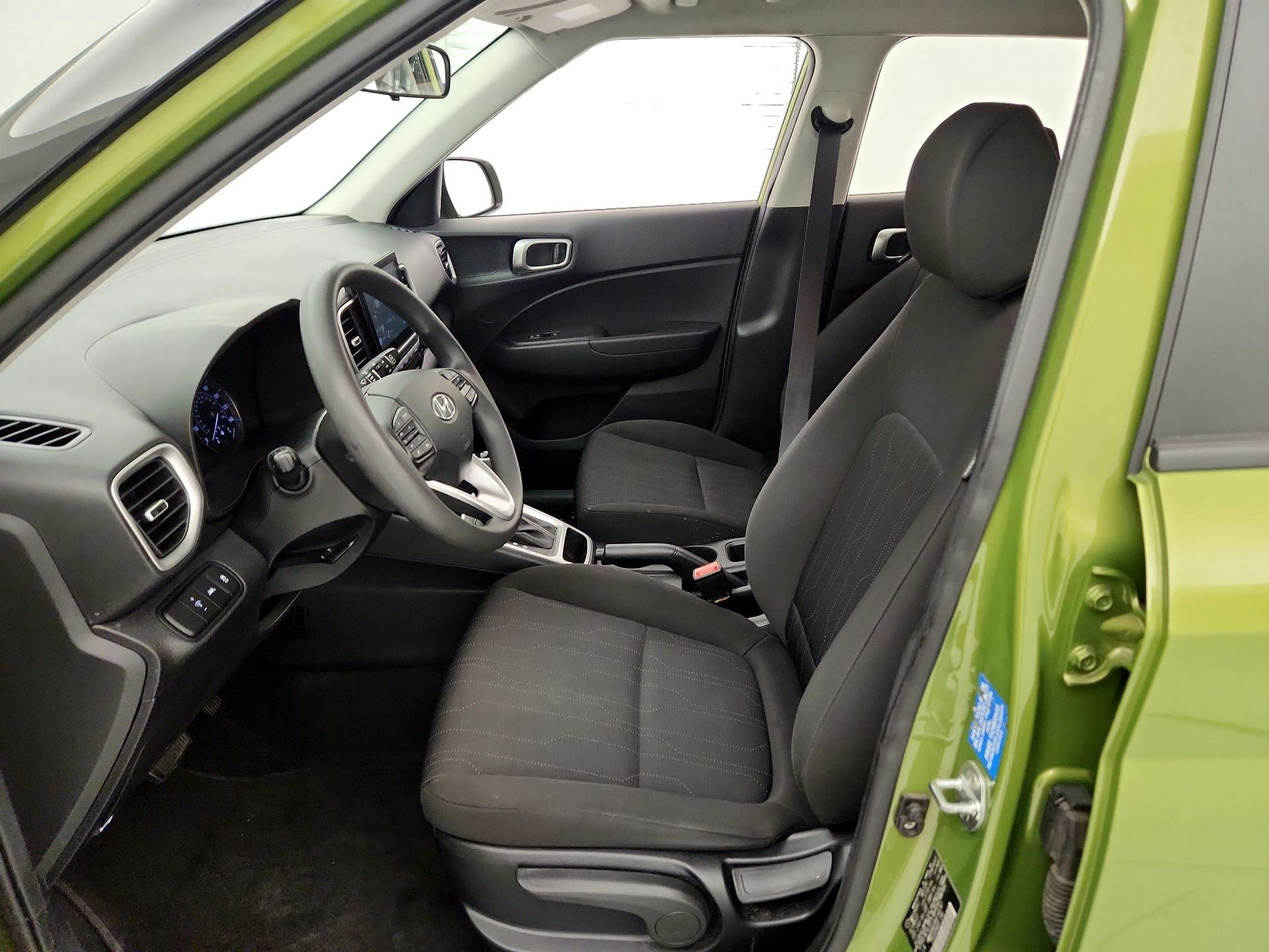 Thumbnail: 2022 Hyundai Venue - 11