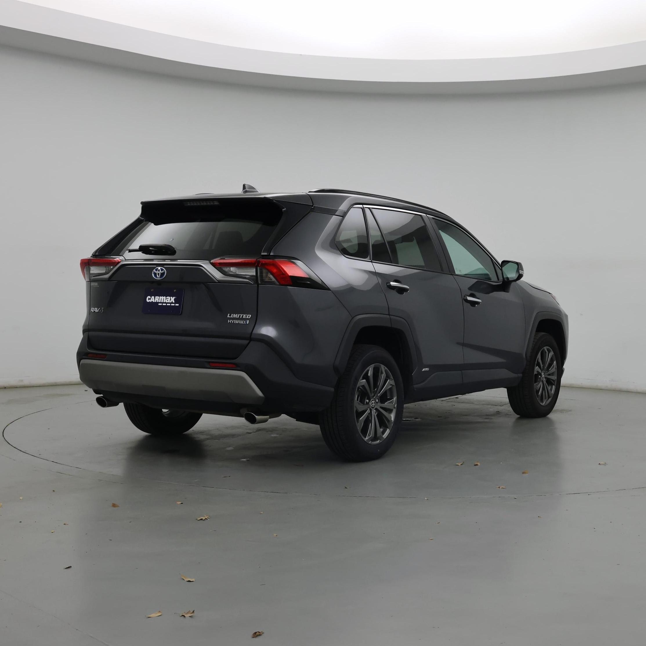 Thumbnail: 2022 Toyota RAV4 - 8