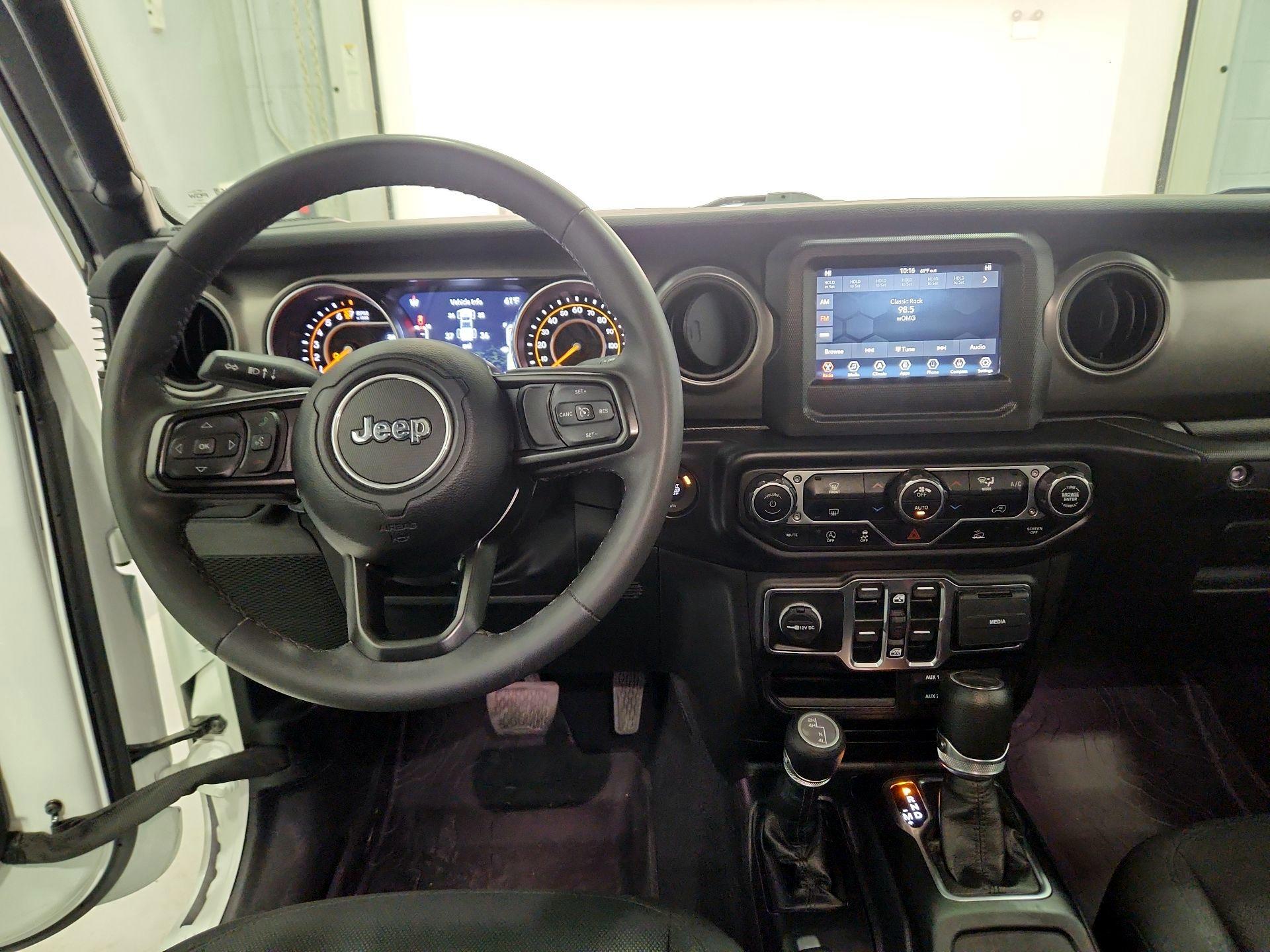 Thumbnail: 2023 Jeep Gladiator - 9