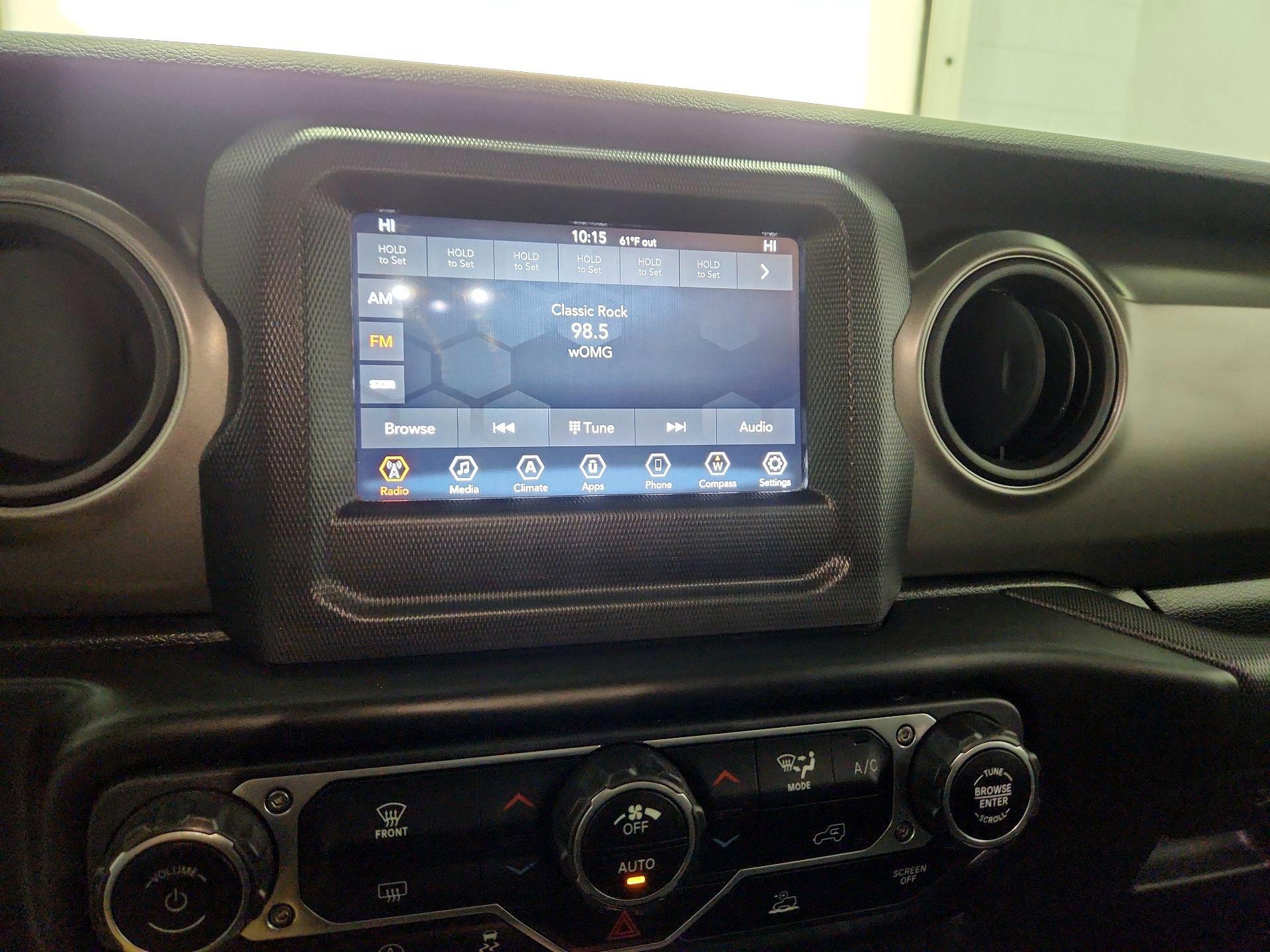 Thumbnail: 2023 Jeep Gladiator - 15