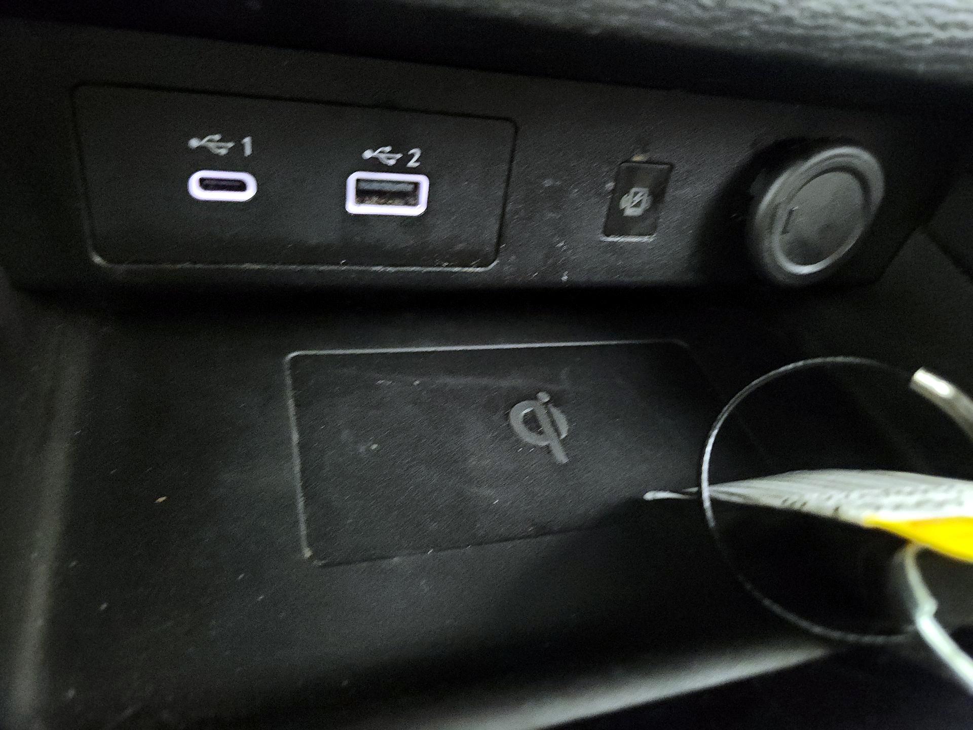 Thumbnail: 2024 Mitsubishi Outlander - 18