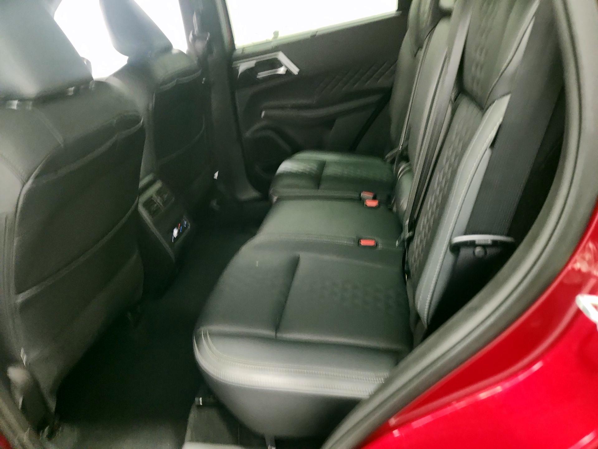 Thumbnail: 2024 Mitsubishi Outlander - 19