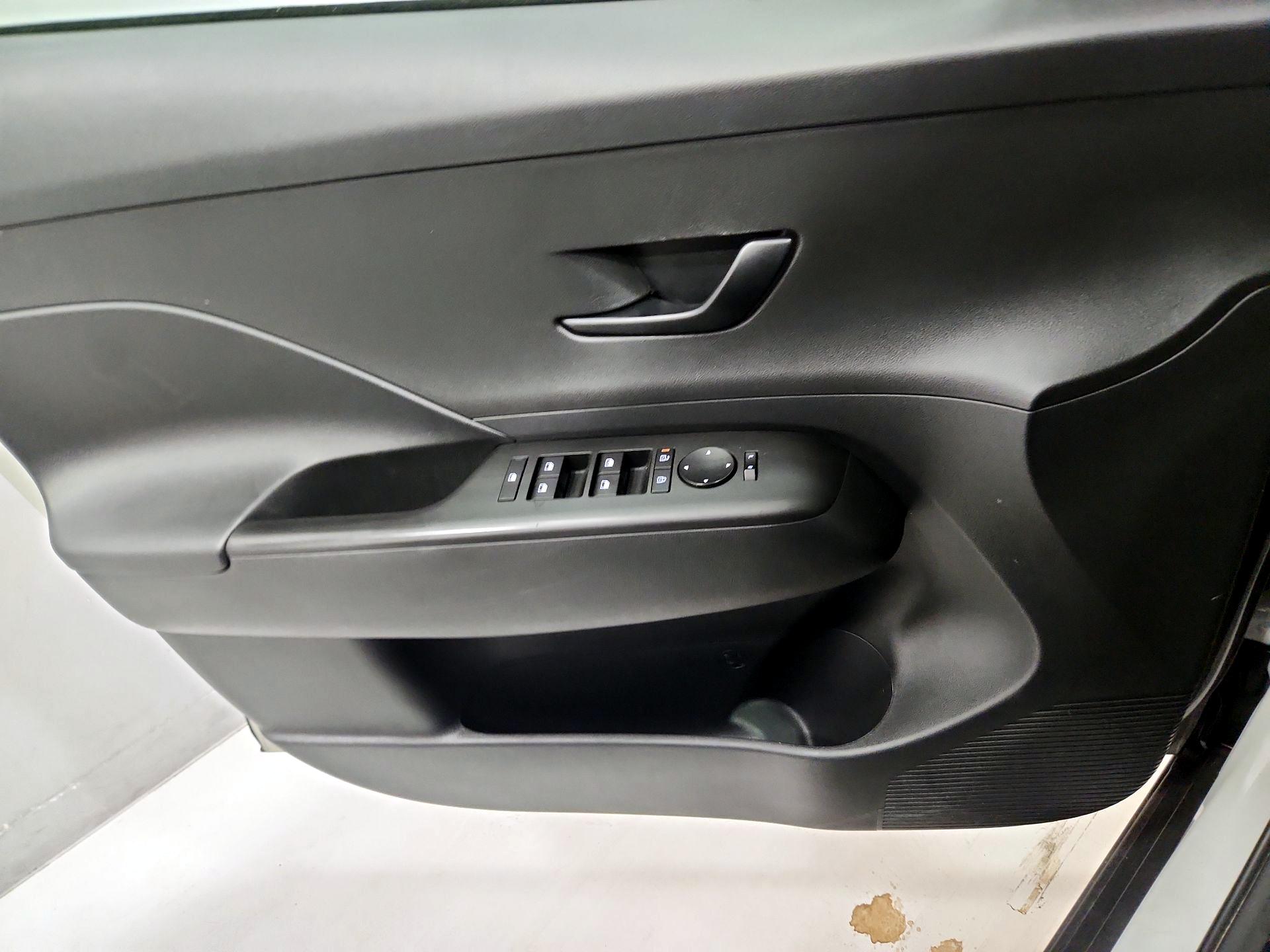 Thumbnail: 2025 Hyundai Kona - 12