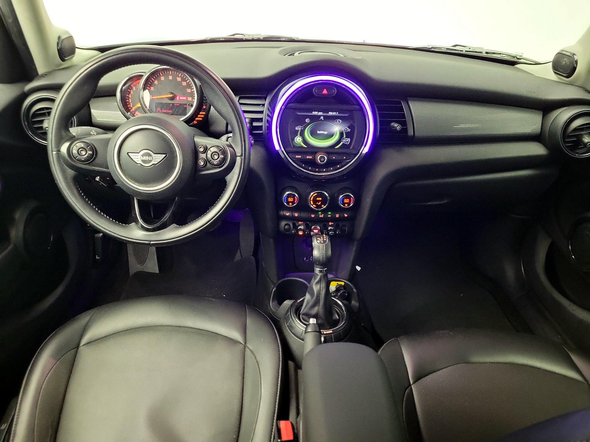 Thumbnail: 2015 MINI Cooper Hardtop - 9
