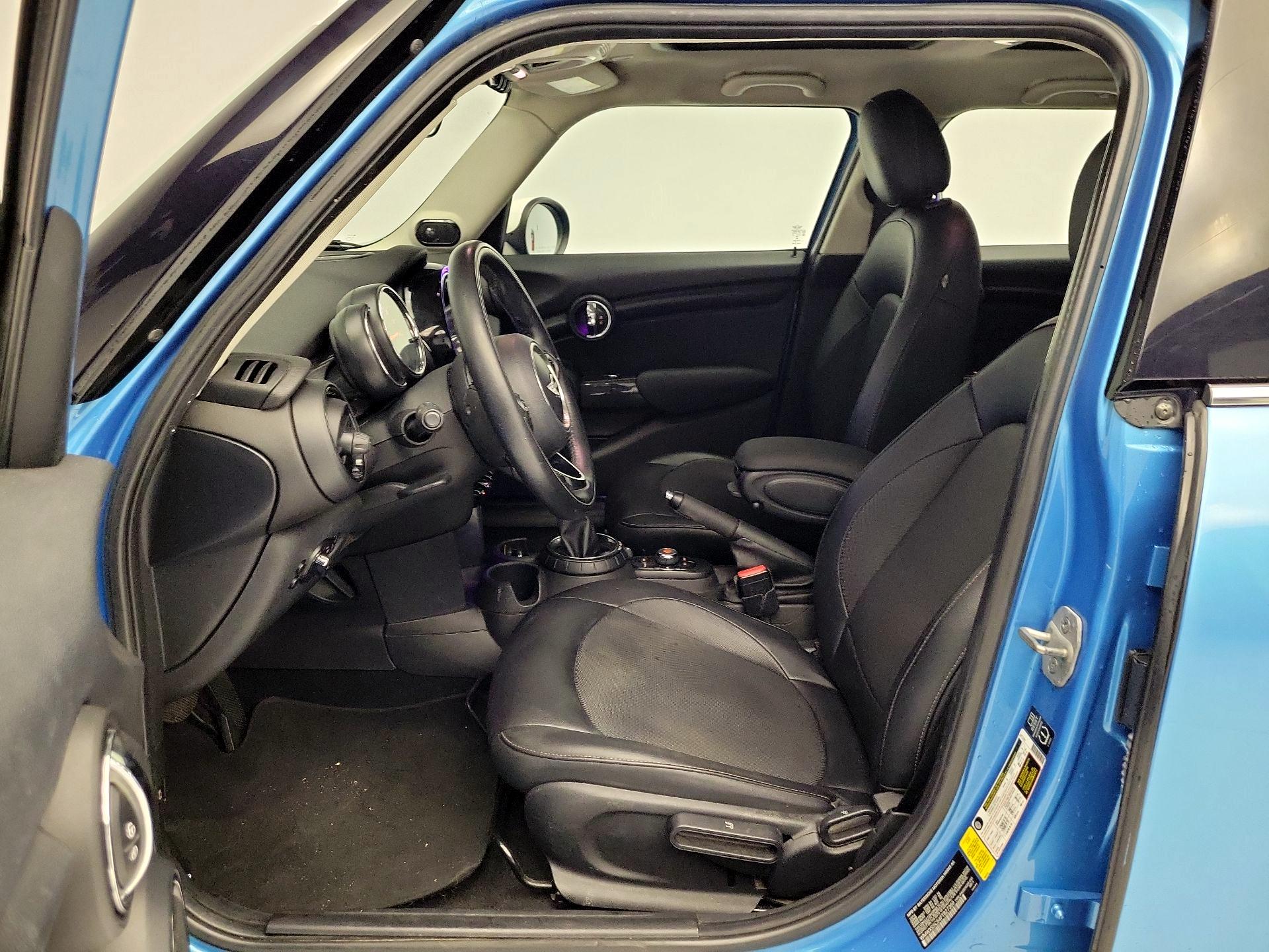 Thumbnail: 2015 MINI Cooper Hardtop - 11