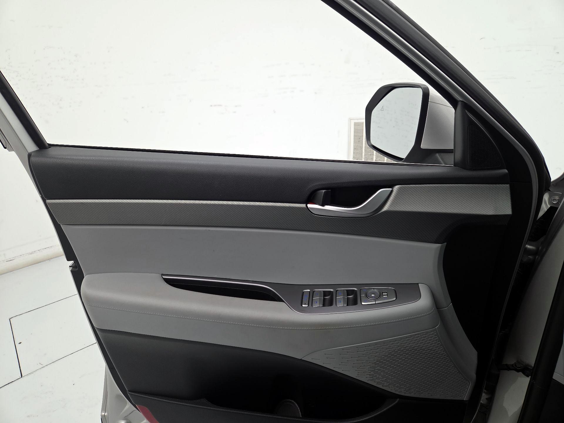 Thumbnail: 2025 Hyundai Palisade - 12