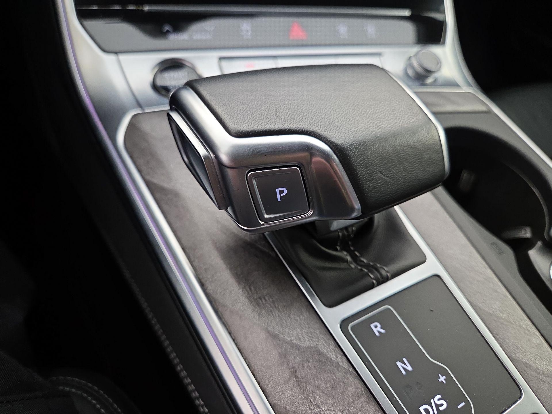 Thumbnail: 2024 Audi A6 - 16