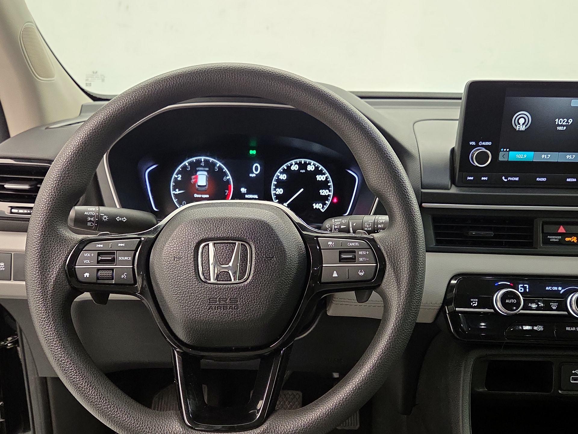 Thumbnail: 2023 Honda Pilot - 10