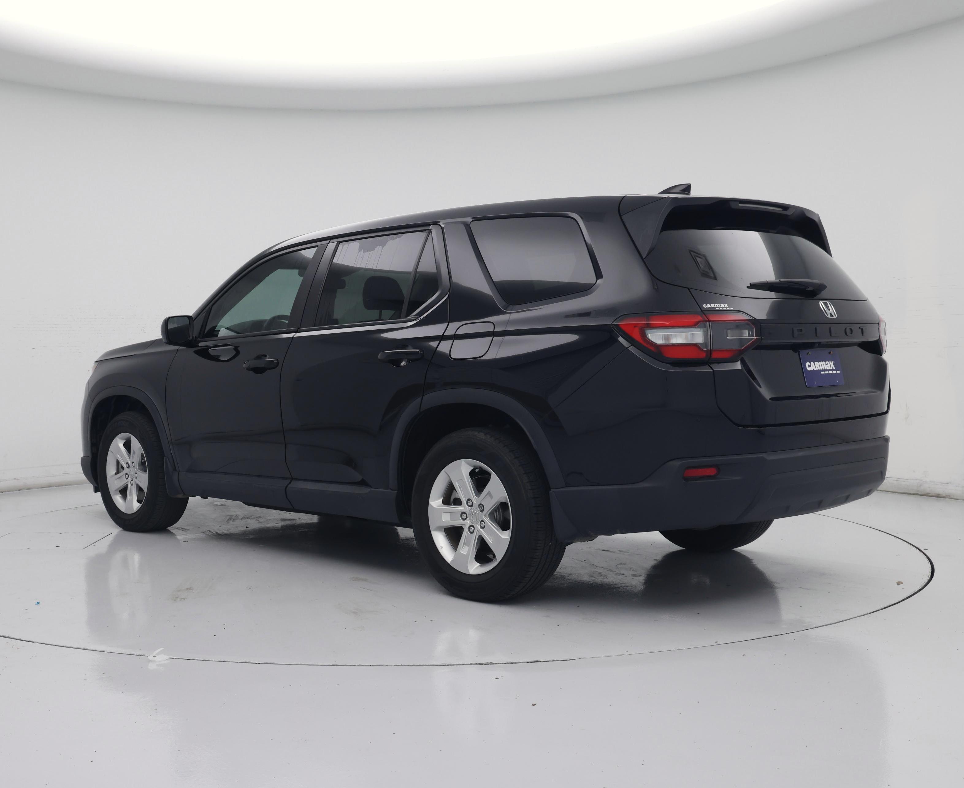 Thumbnail: 2023 Honda Pilot - 2